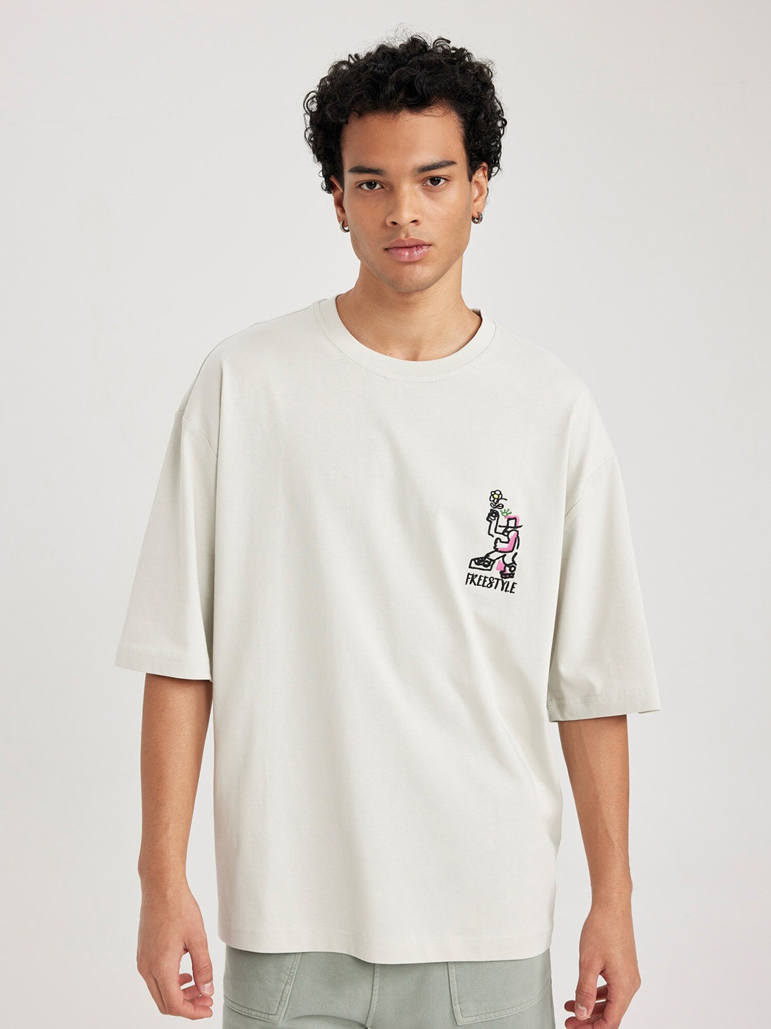 DeFacto Placement Printed Drop-Shoulder Pure Cotton T-shirt, White