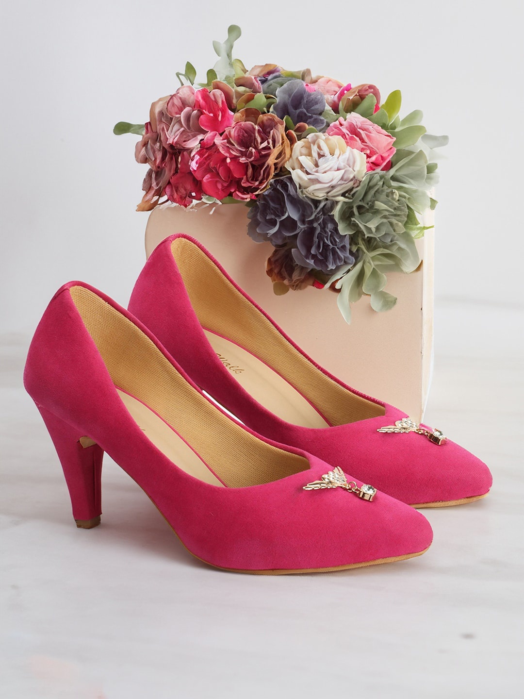 

Retro Walk Embellished Velvet Pumps Block Heels with Bows, Pink