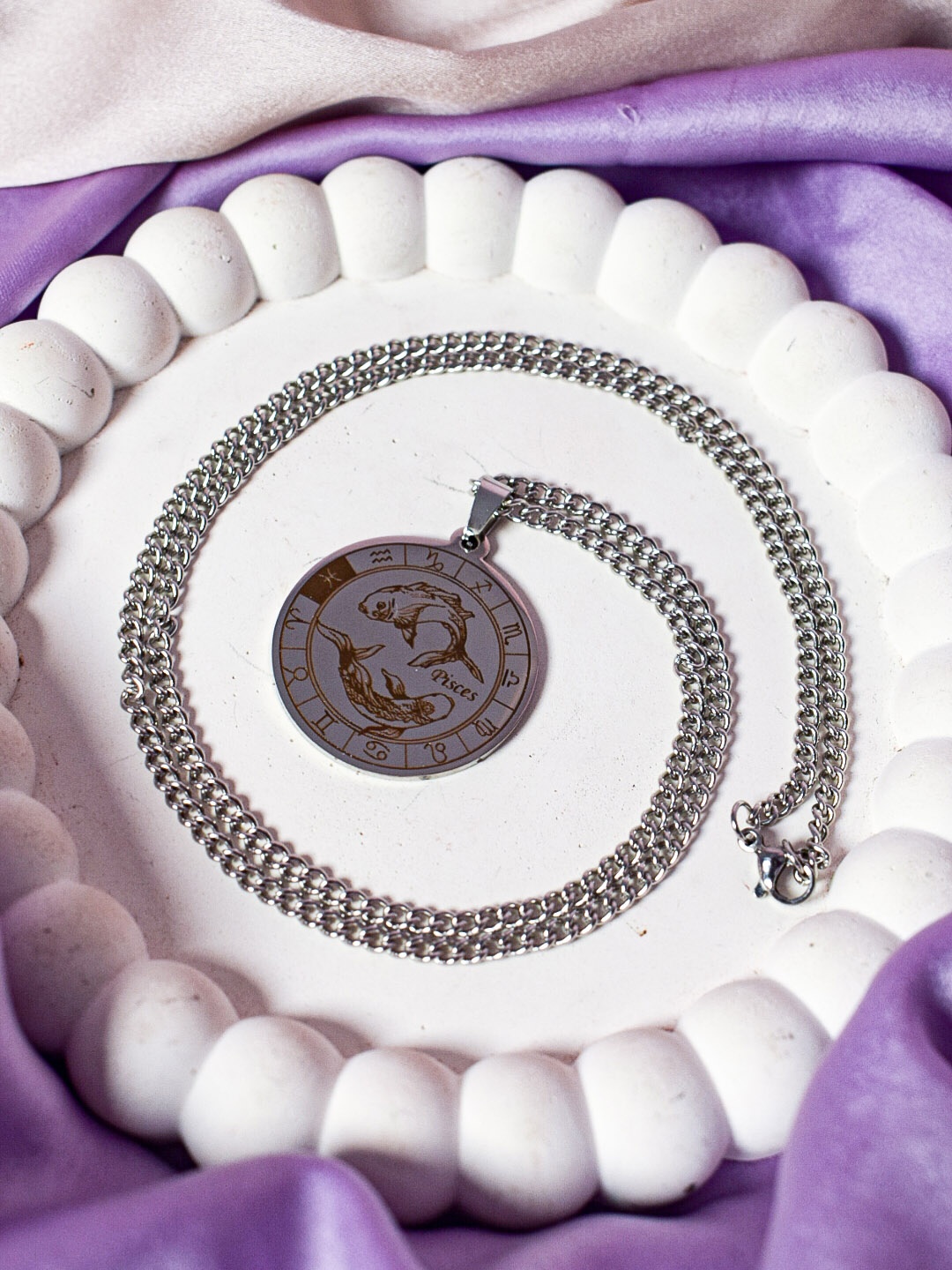 

SALTY Stainless Steel Zodiac Pisces Solstice Pendant With Chain, Silver