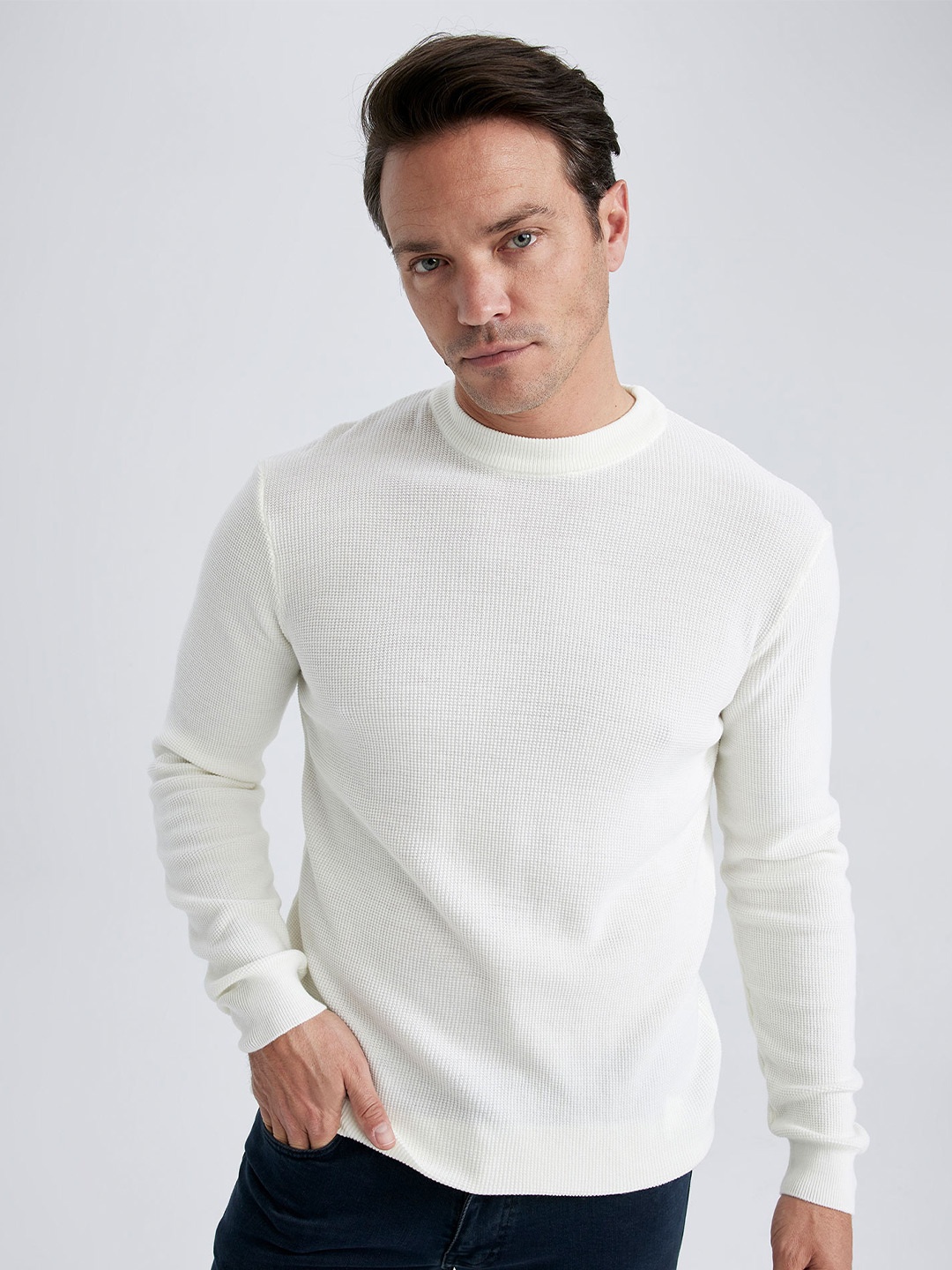 

DeFacto Ribbed Acrylic Pullover Sweater, White