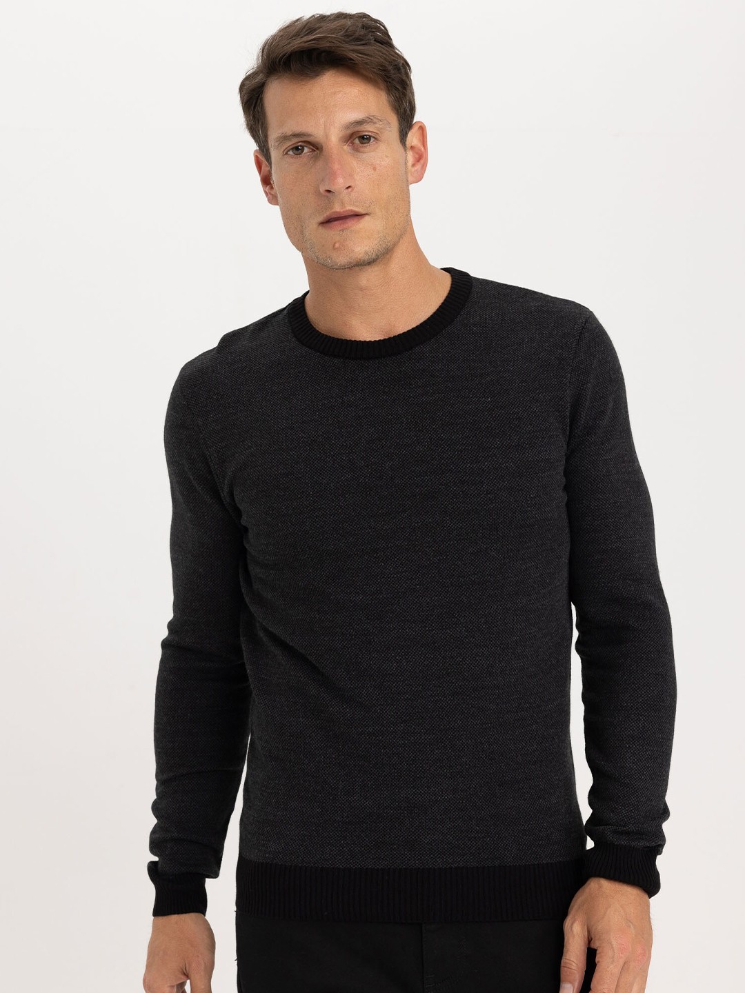 

DeFacto Long Sleeves Boucle Pullover, Black