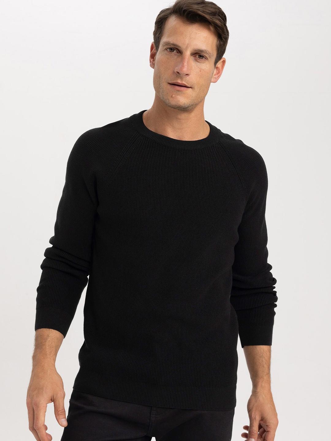 

DeFacto Ribbed Round Neck Acrylic Pullover Sweater, Black