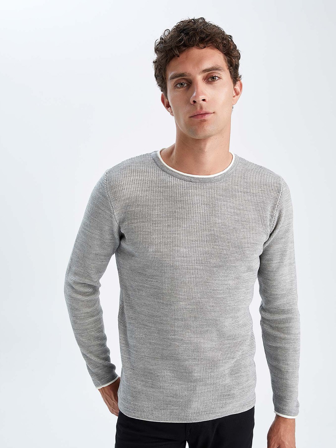 

DeFacto Open Knit Self Design Acrylic Pullover Sweater, Grey