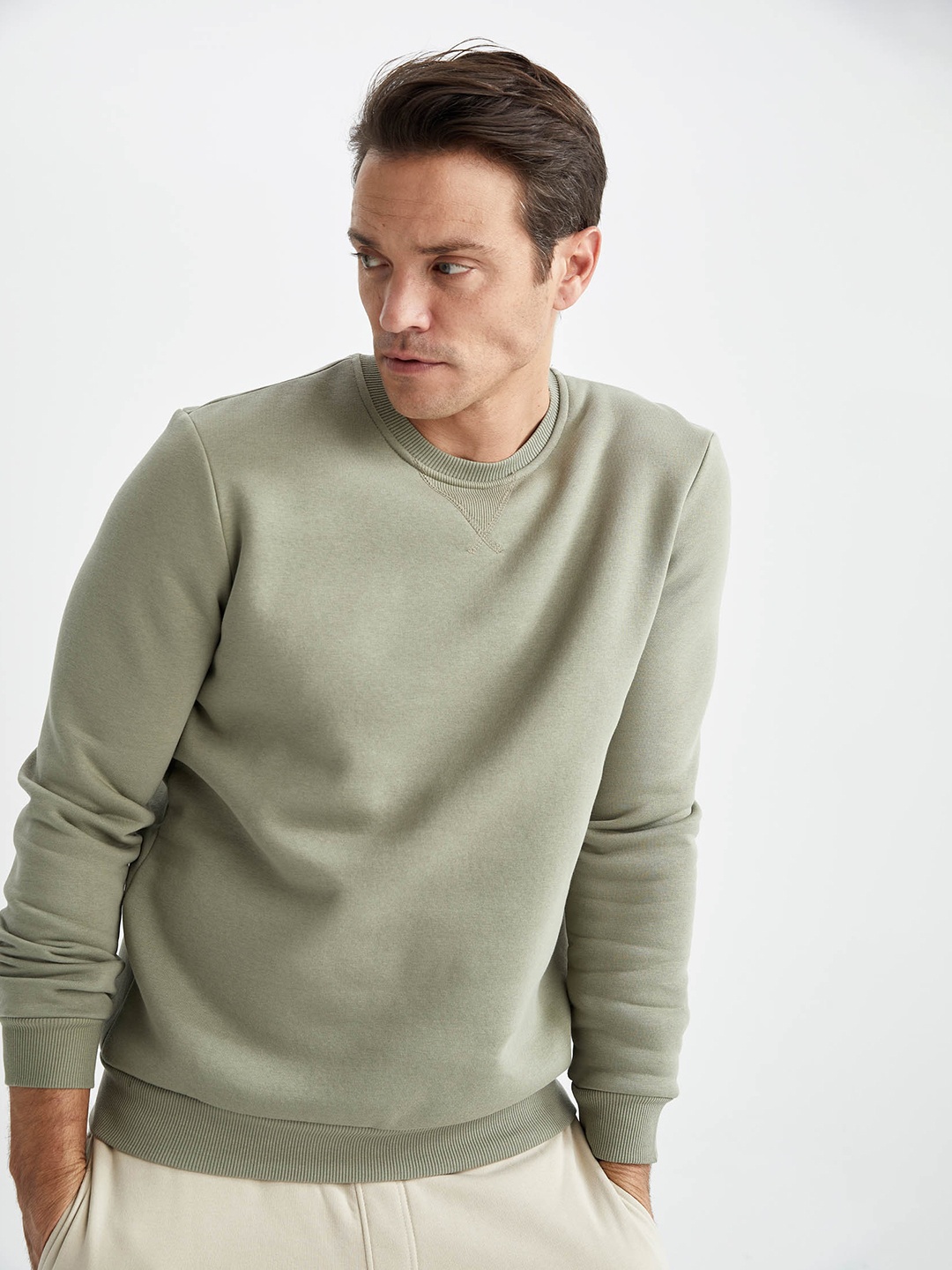 

DeFacto Round Neck Sweatshirt, Green