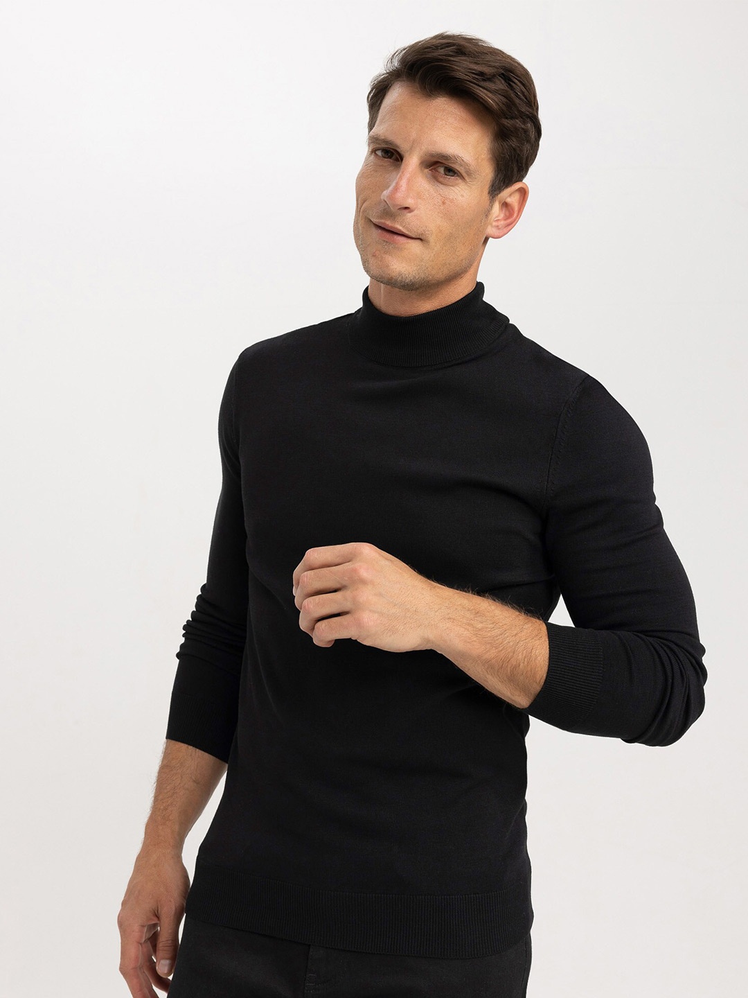 

DeFacto Turtle Neck Pullover, Black