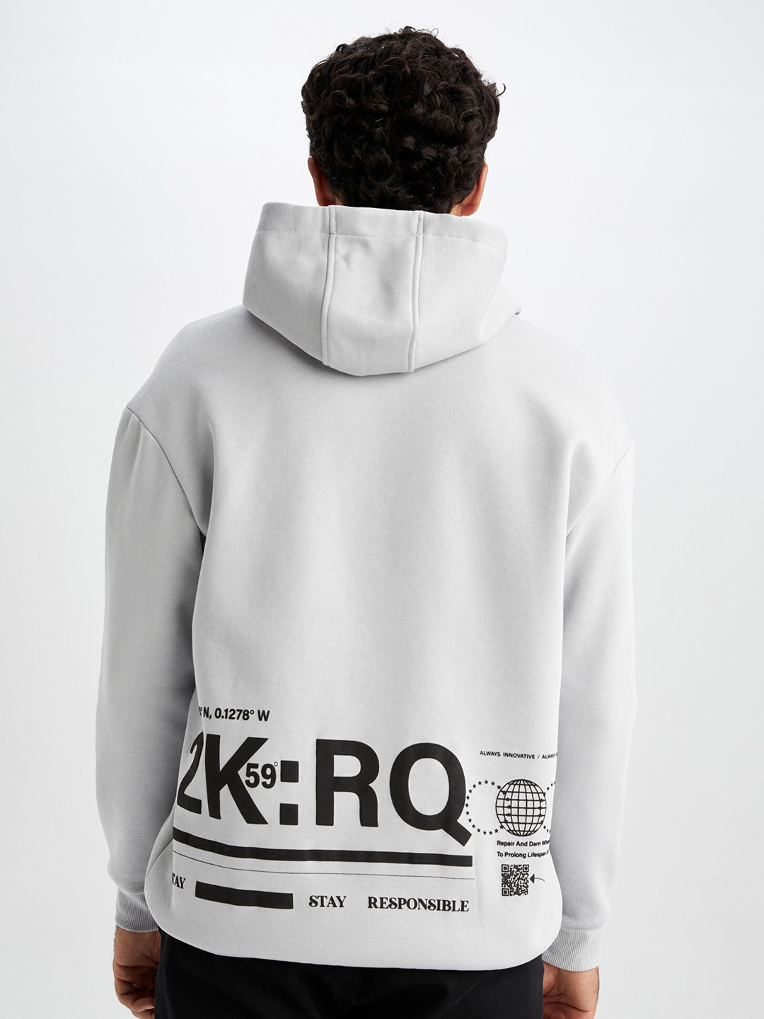 

DeFacto Alphanumeric Printed Hooded Sweatshirt, Grey