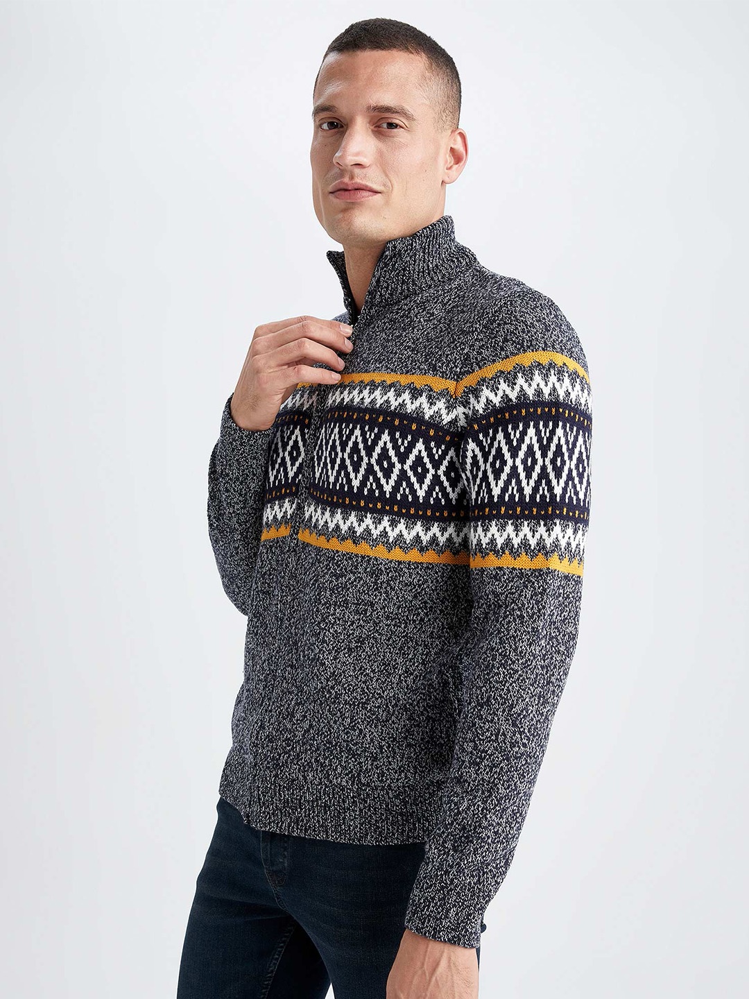 

DeFacto Self Design Acrylic Pullover, Grey