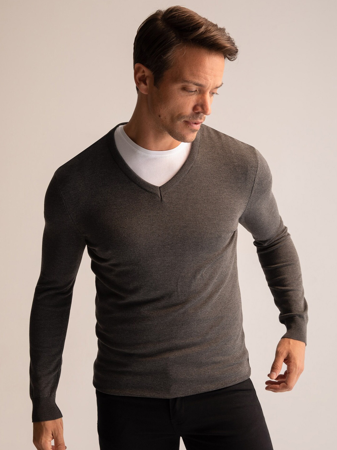 

DeFacto V Neck Ribbed Hemline Sweater, Grey