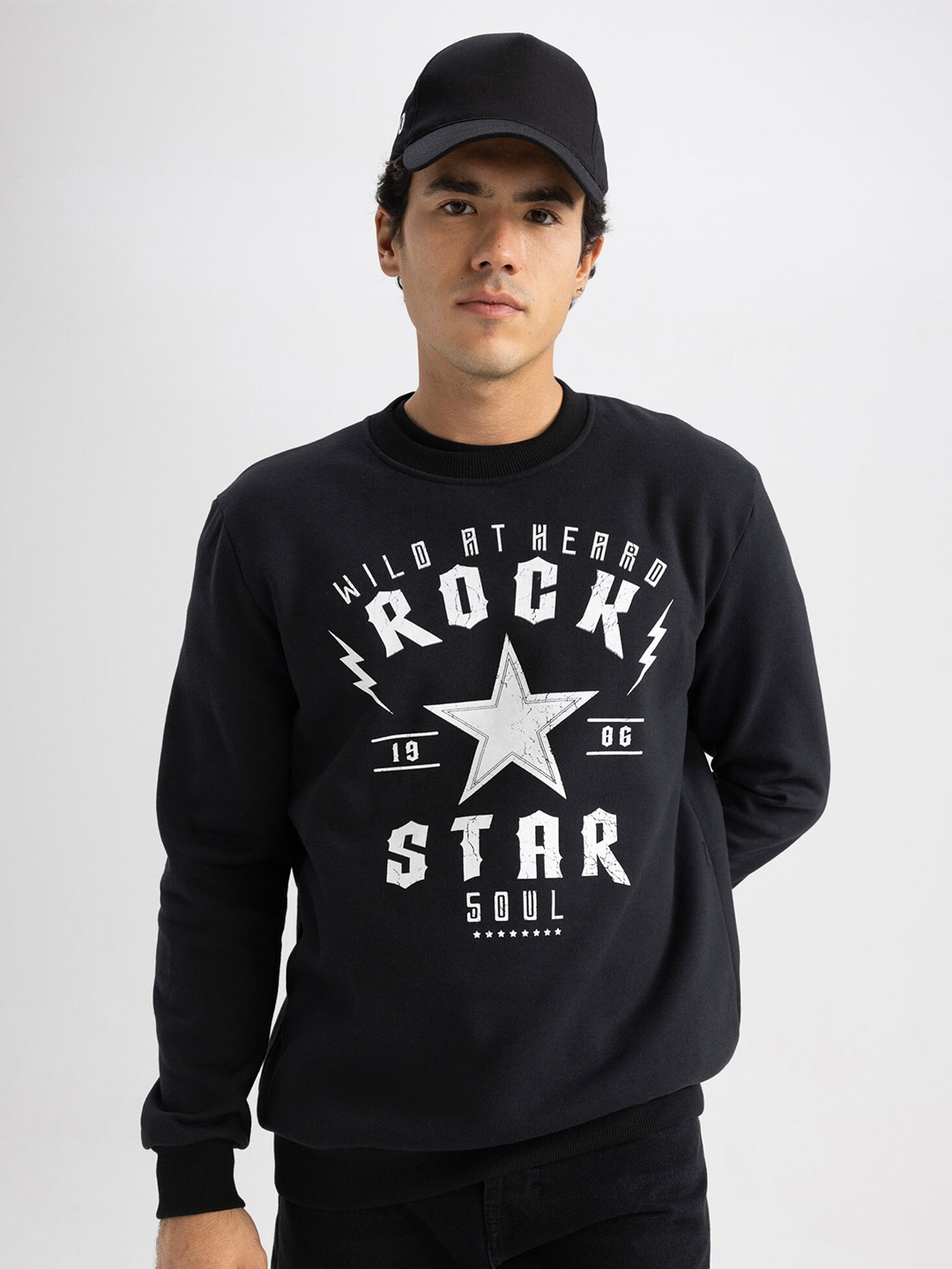 

DeFacto Typography Printed Ribbed Pullover Sweatshirt, Black