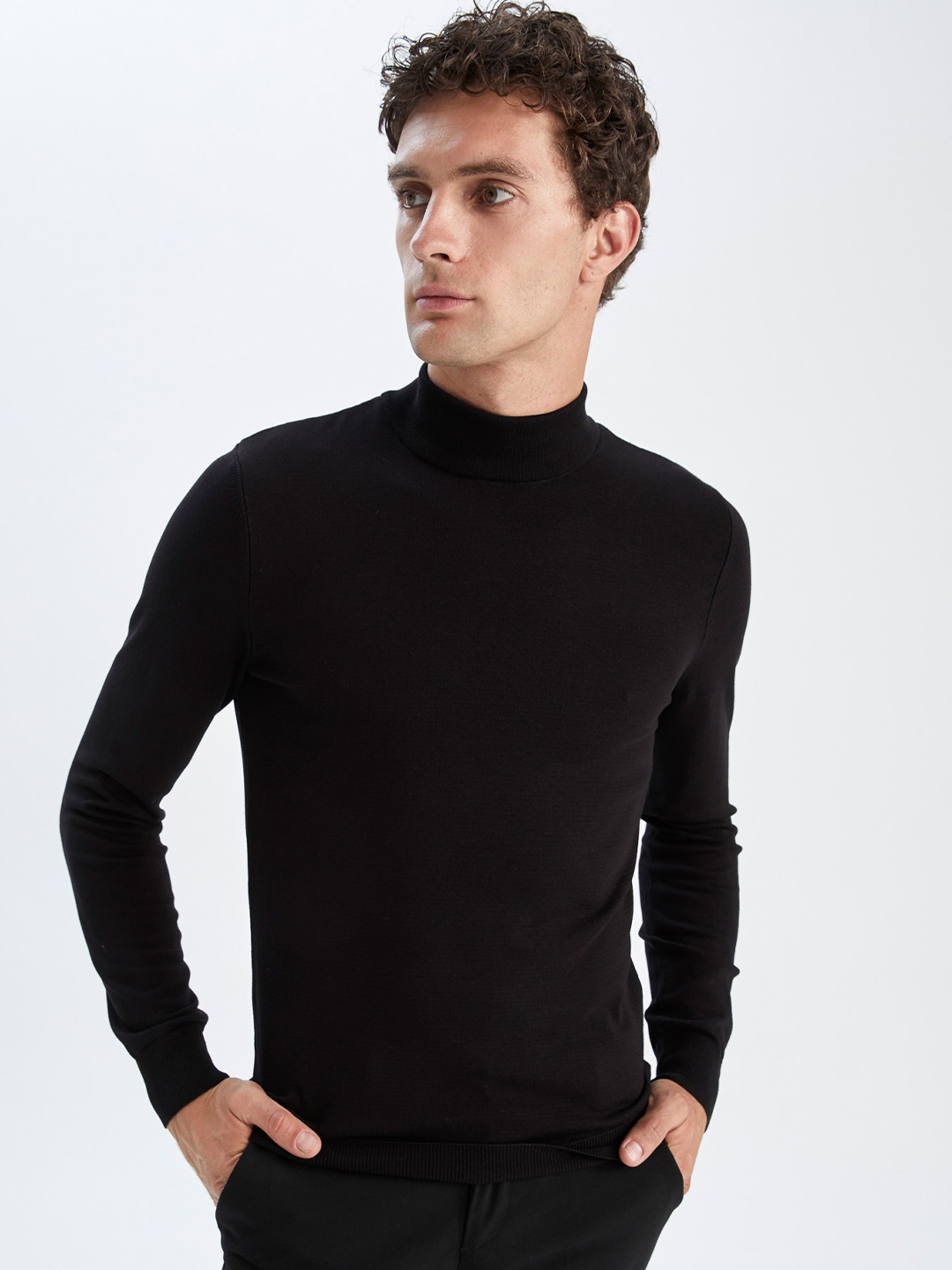 

DeFacto Men Black Pullover