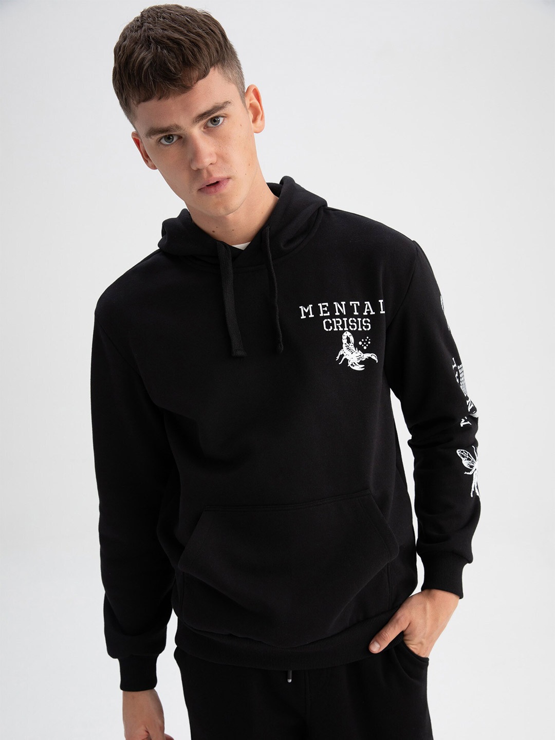 

DeFacto Graphic Printed Hooded Long Sleeves Pullover, Black