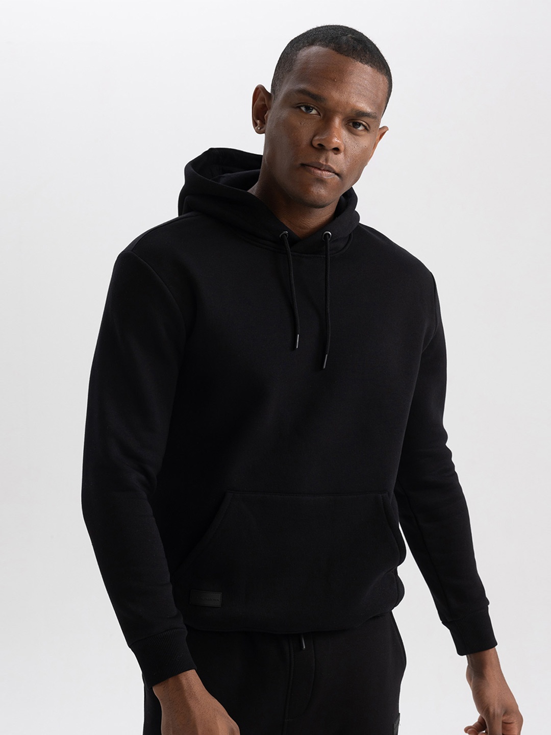 

DeFacto Hooded Pullover Sweatshirt, Black