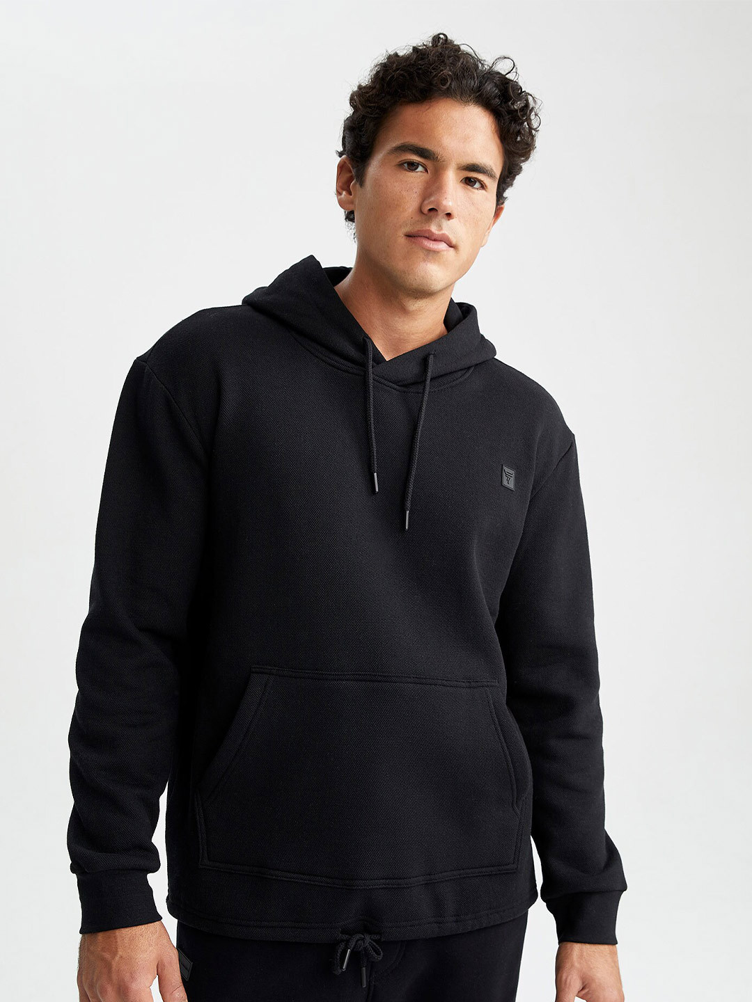 

DeFacto Hooded Long Sleeves Pullover, Black
