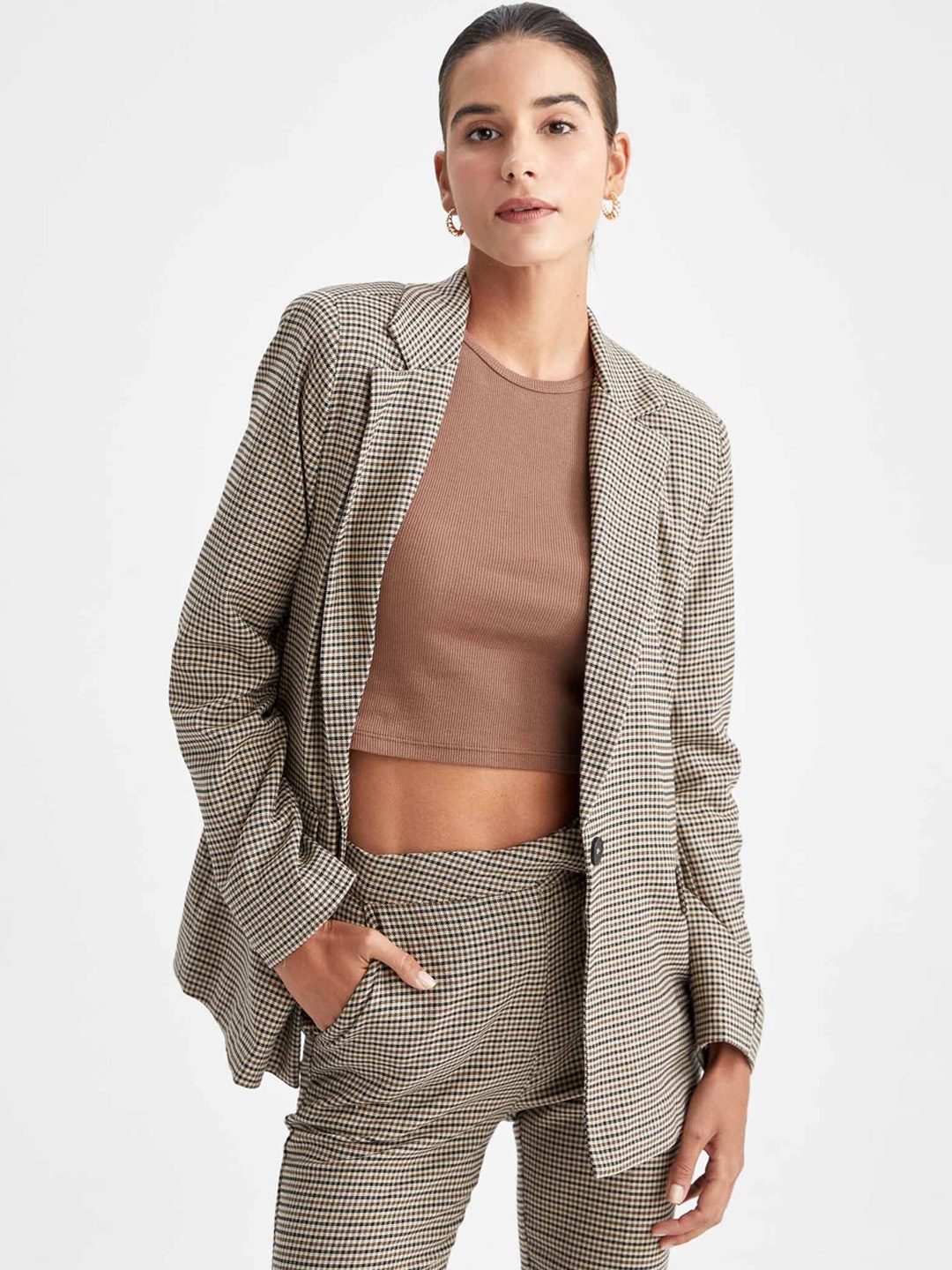 

DeFacto Notched Lapel Single-Breasted Blazer, Beige