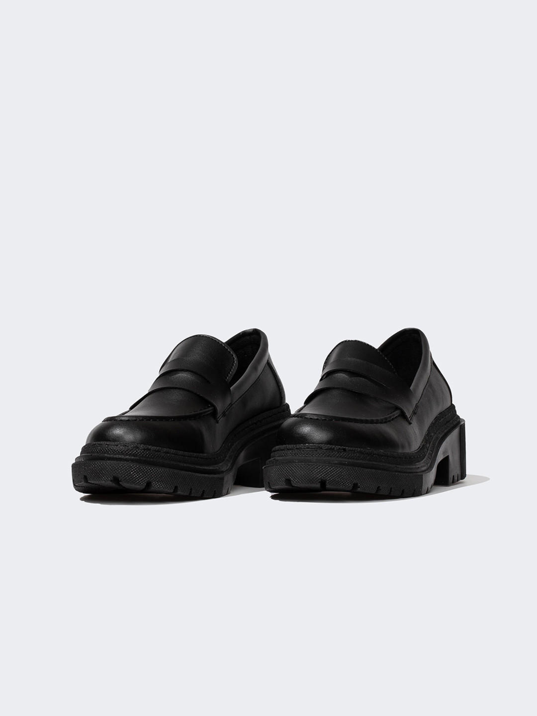 

DeFacto Women Round Toe Penny Loafers, Black