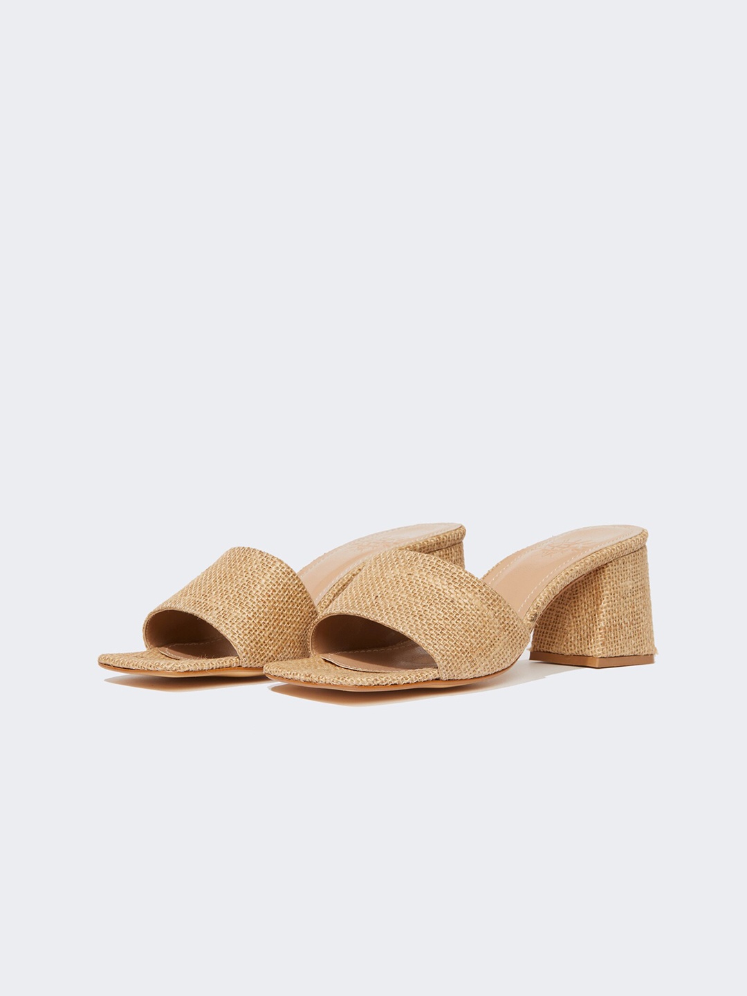 

DeFacto Block Sandals, Na