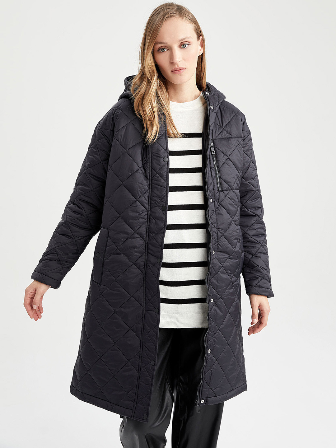 

DeFacto Hooded Longline Quilted Jacket, Black