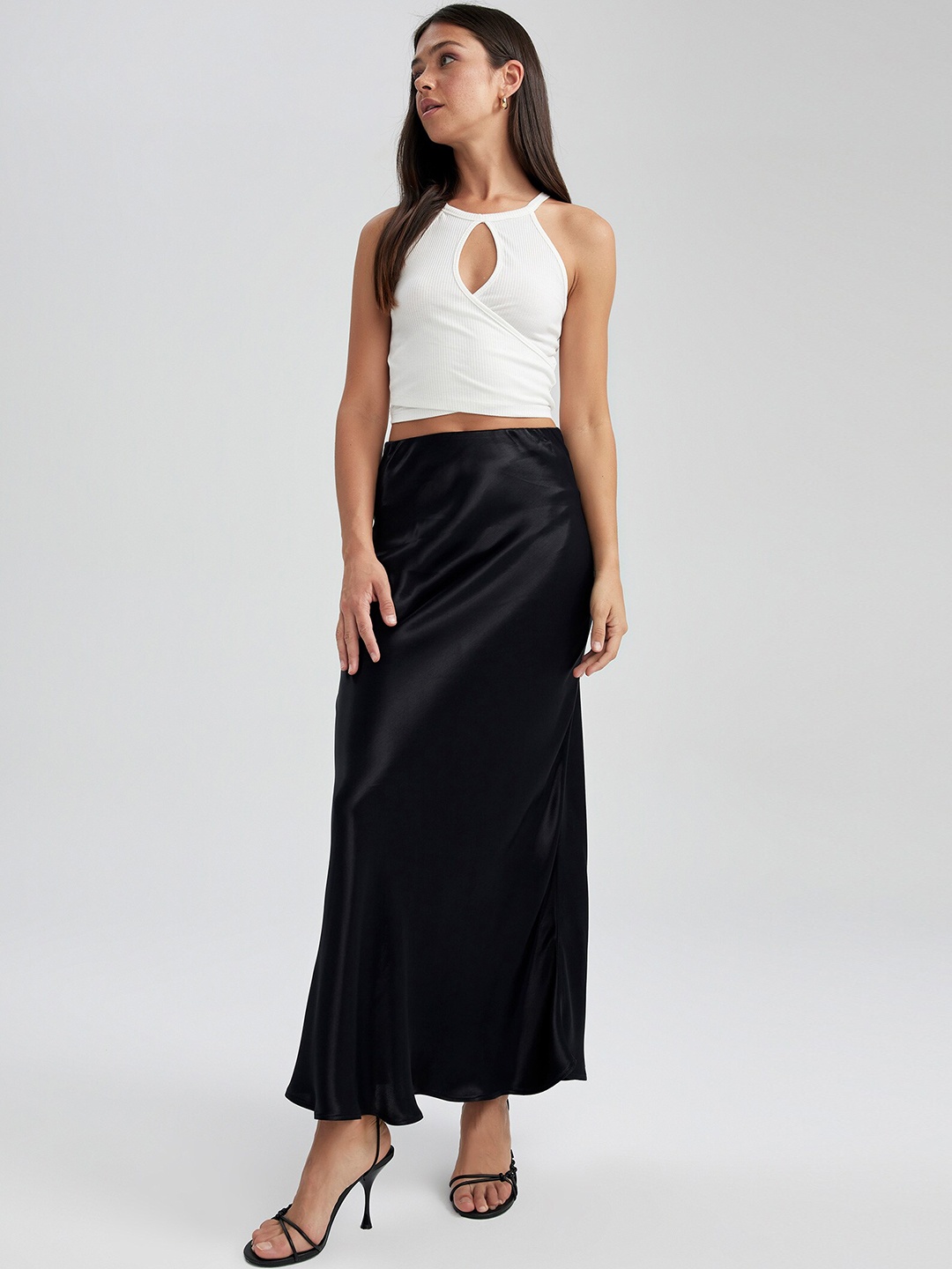 

DeFacto High-Rise Maxi A-Line Flared Skirt, Black