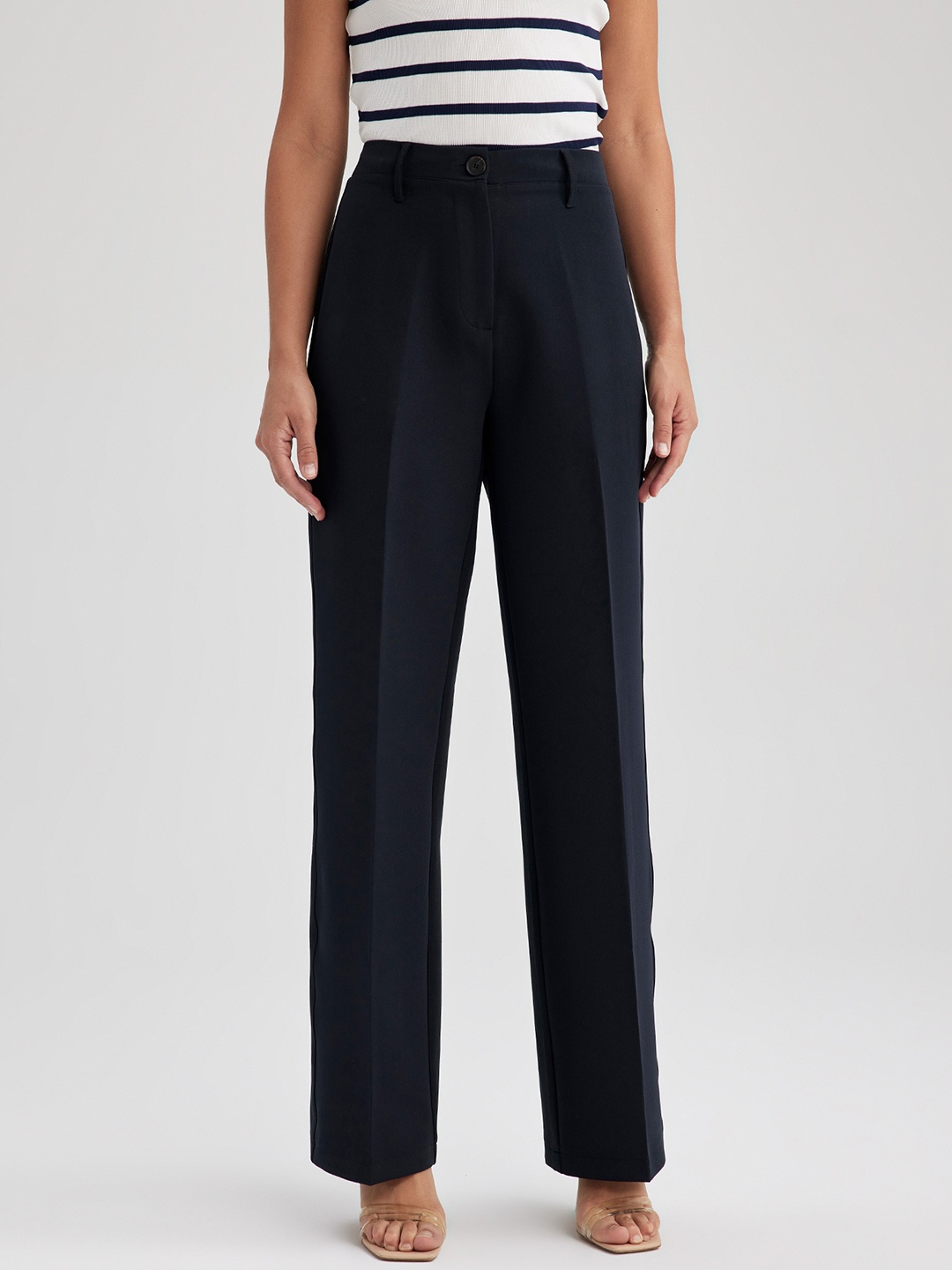

DeFacto Women Mid Rise Trousers, Navy blue
