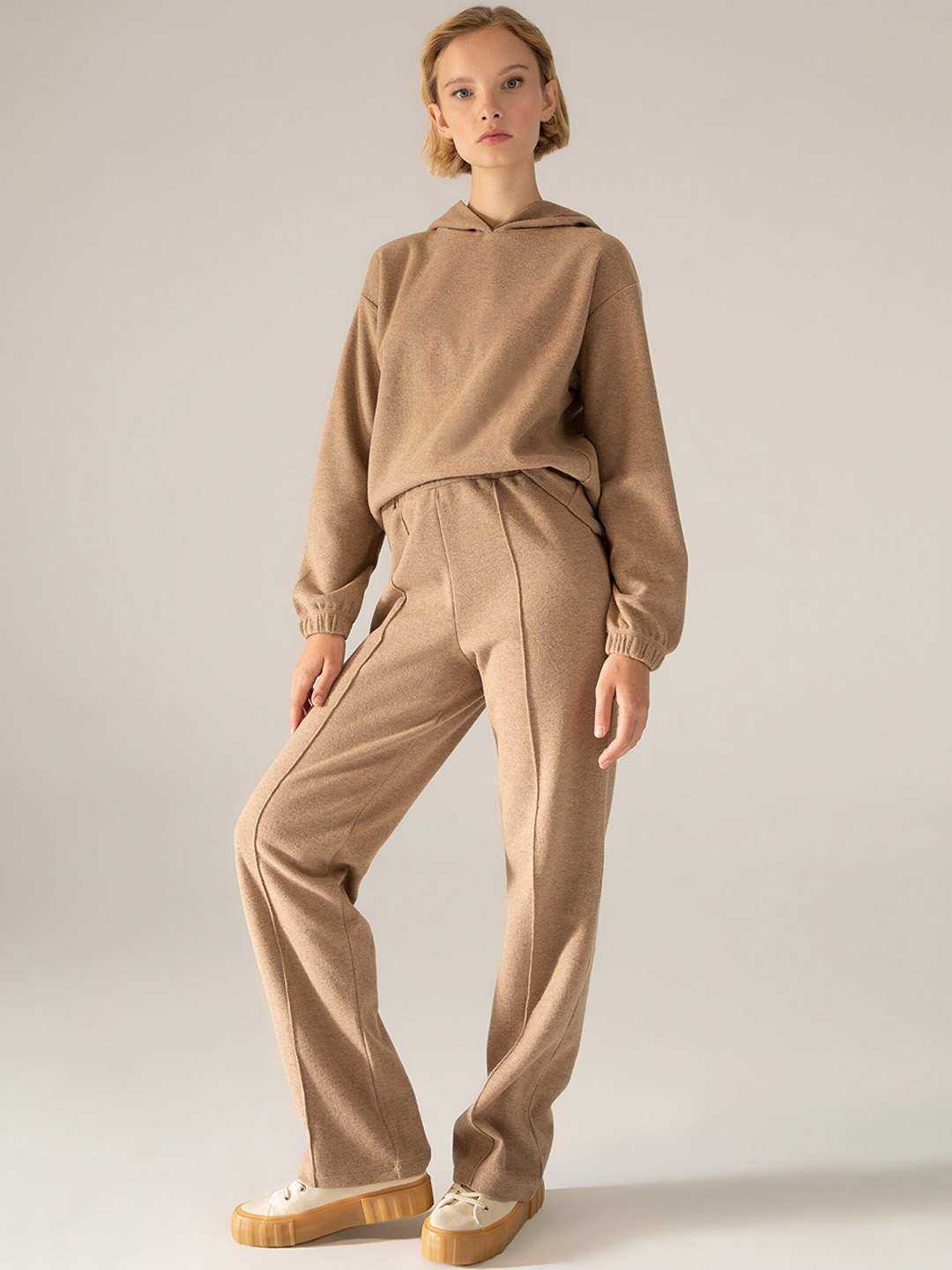 

DeFacto Women Mid-Rise Trousers, Na