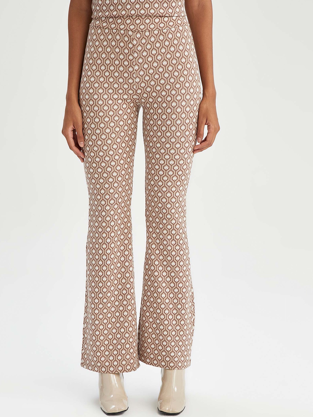 

DeFacto Women Polka Dots Printed Bootcut Trousers, Beige
