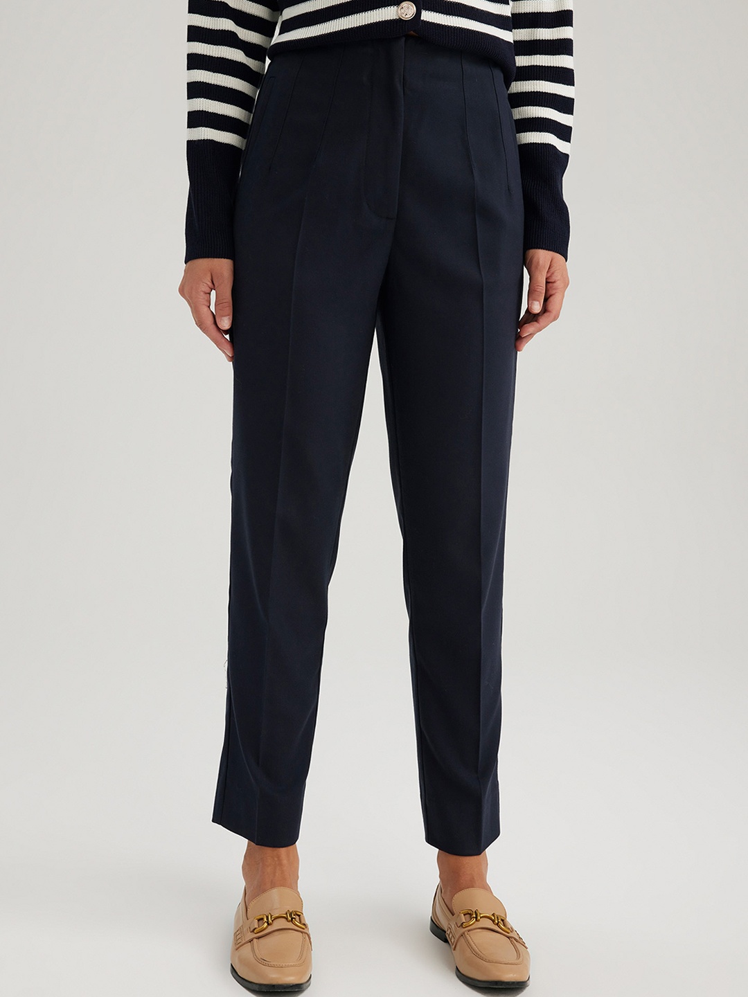 

DeFacto Women Regular Trousers, Navy blue