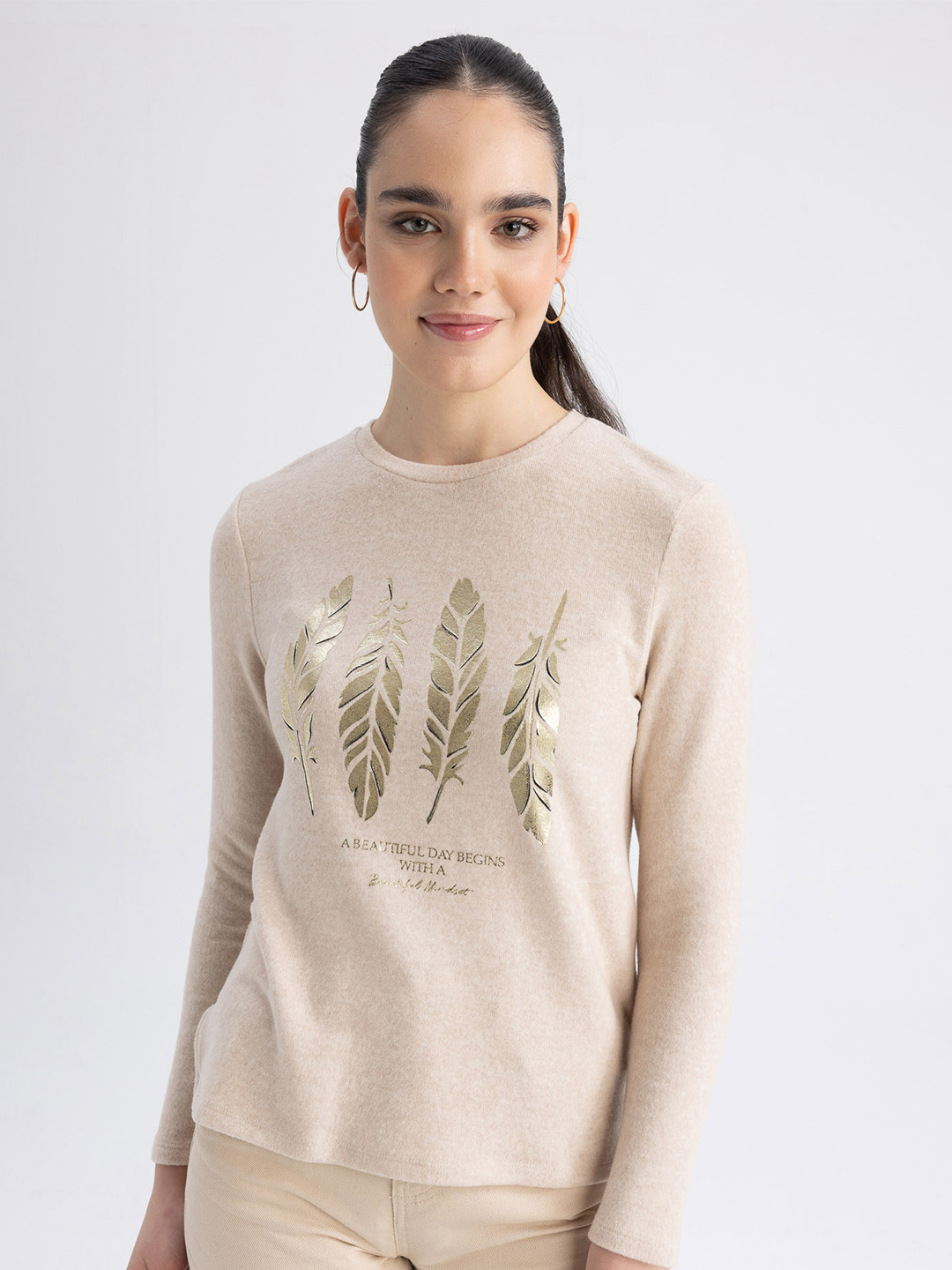 

DeFacto Graphic Printed Round Neck Long Sleeves T-shirt, Beige