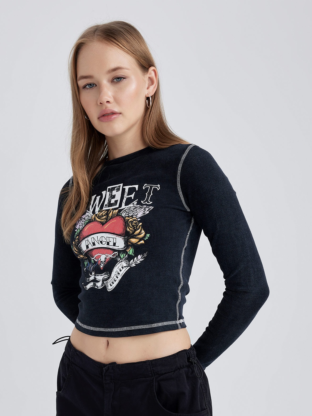 

DeFacto Typography Printed Long Sleeves Casual T-shirt, Black