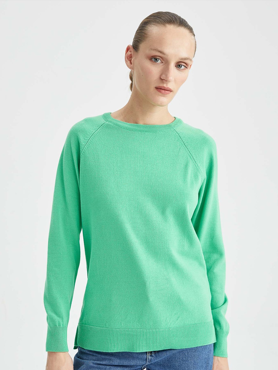 

DeFacto Round Neck Acrylic Pullover, Green