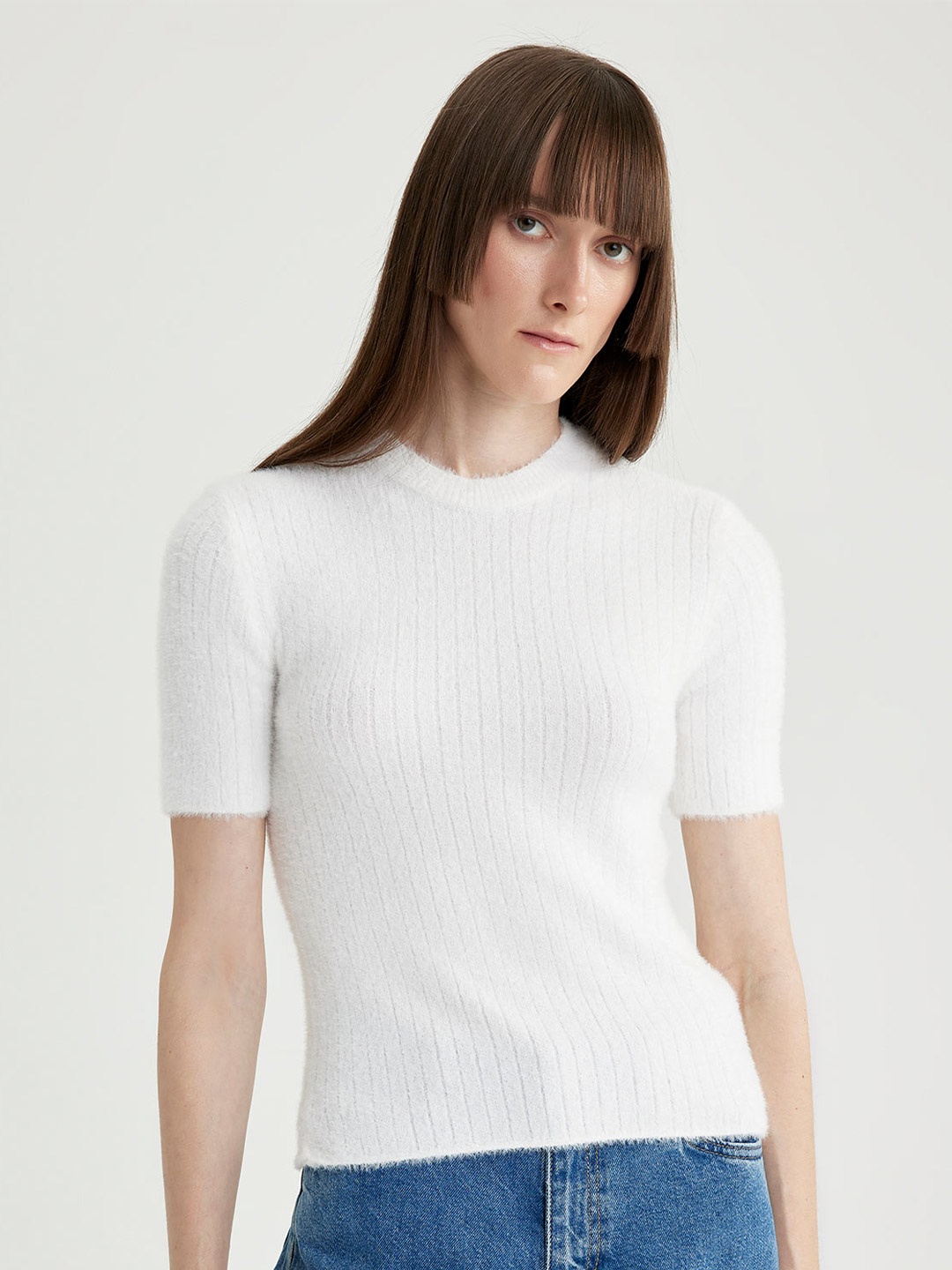 

DeFacto PU Coated Sweater Vest, White