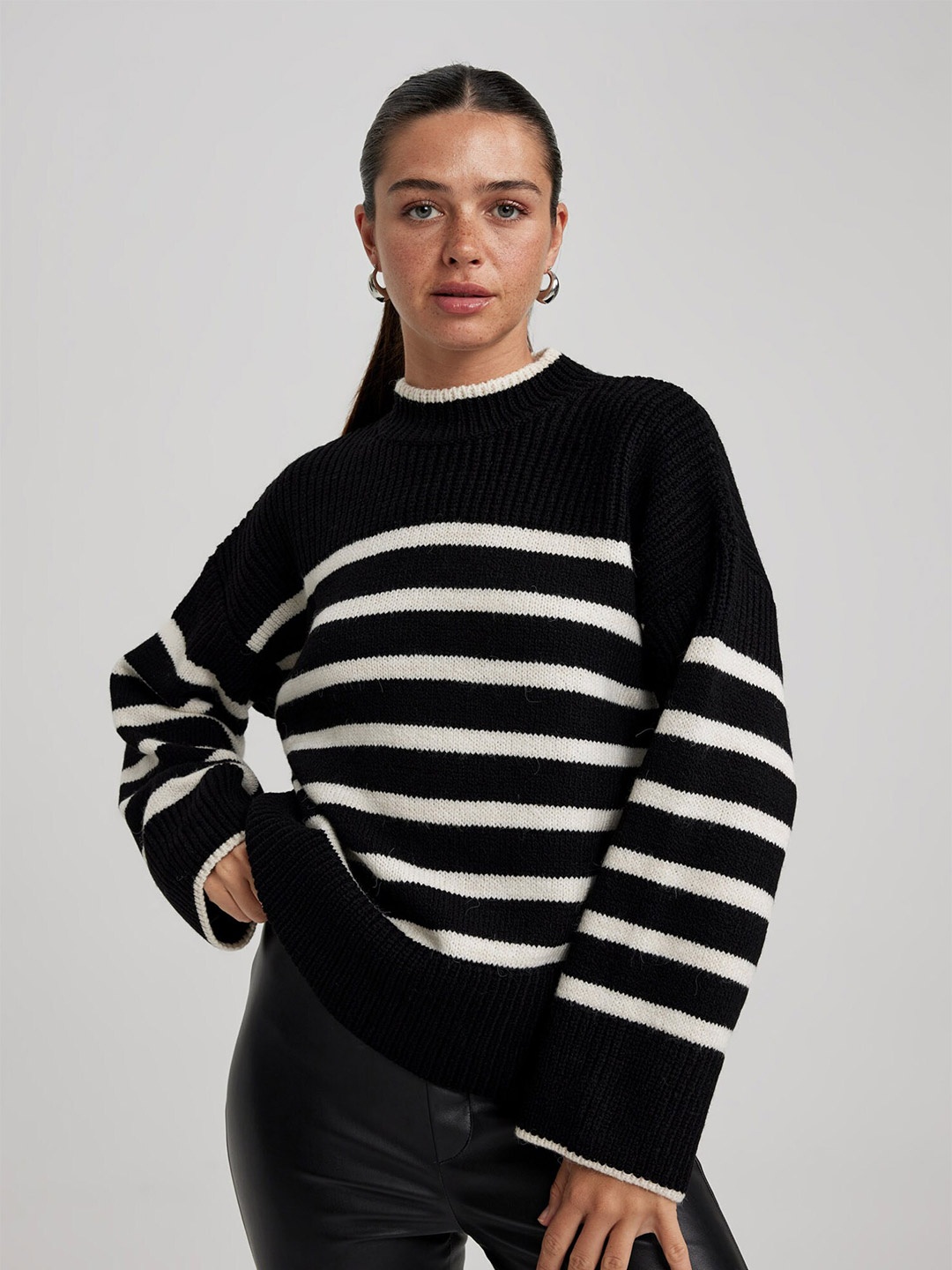 

DeFacto Mock Collar Striped Ribbed Pullover, Black