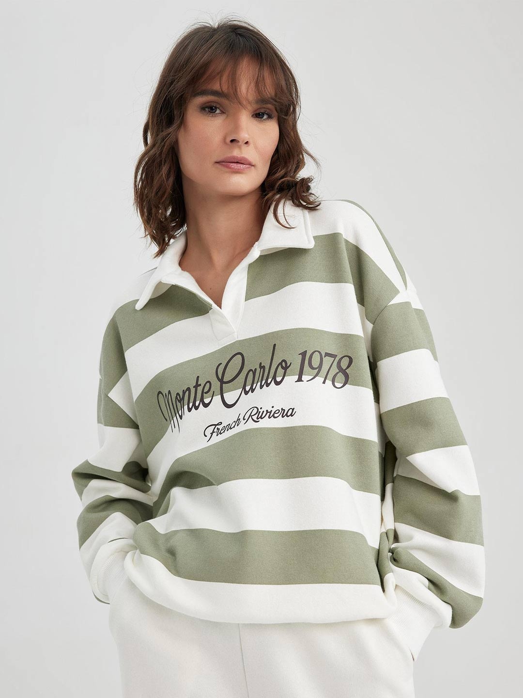 

DeFacto Women Striped Sweatshirt, Green