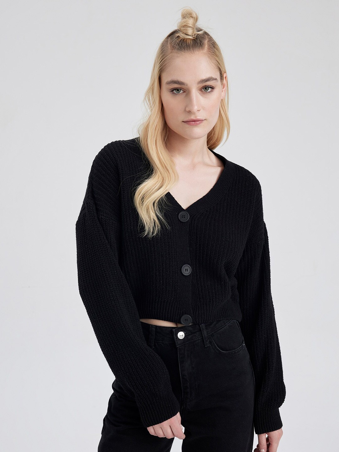 

DeFacto Ribbed Crop Acrylic Cardigan Sweater, Black