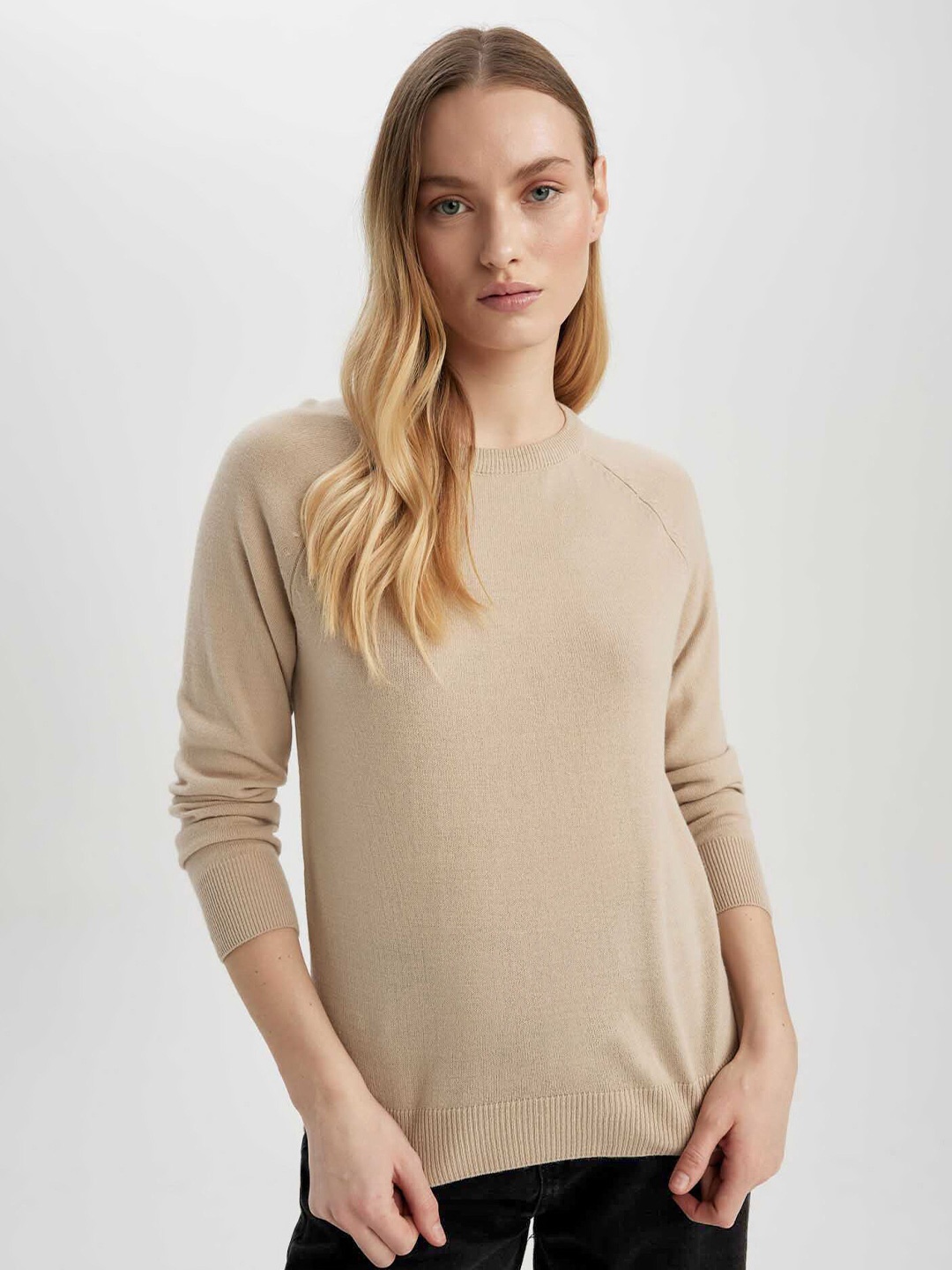 

DeFacto Round Neck Acrylic Pullover Sweater, Brown