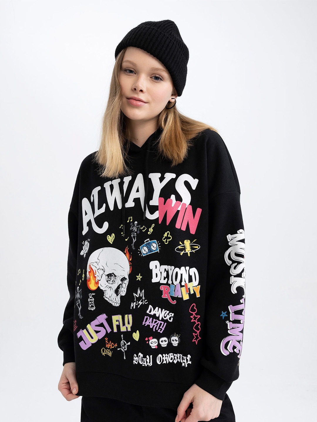 

DeFacto Typography Printed Hooded Pullover, Black
