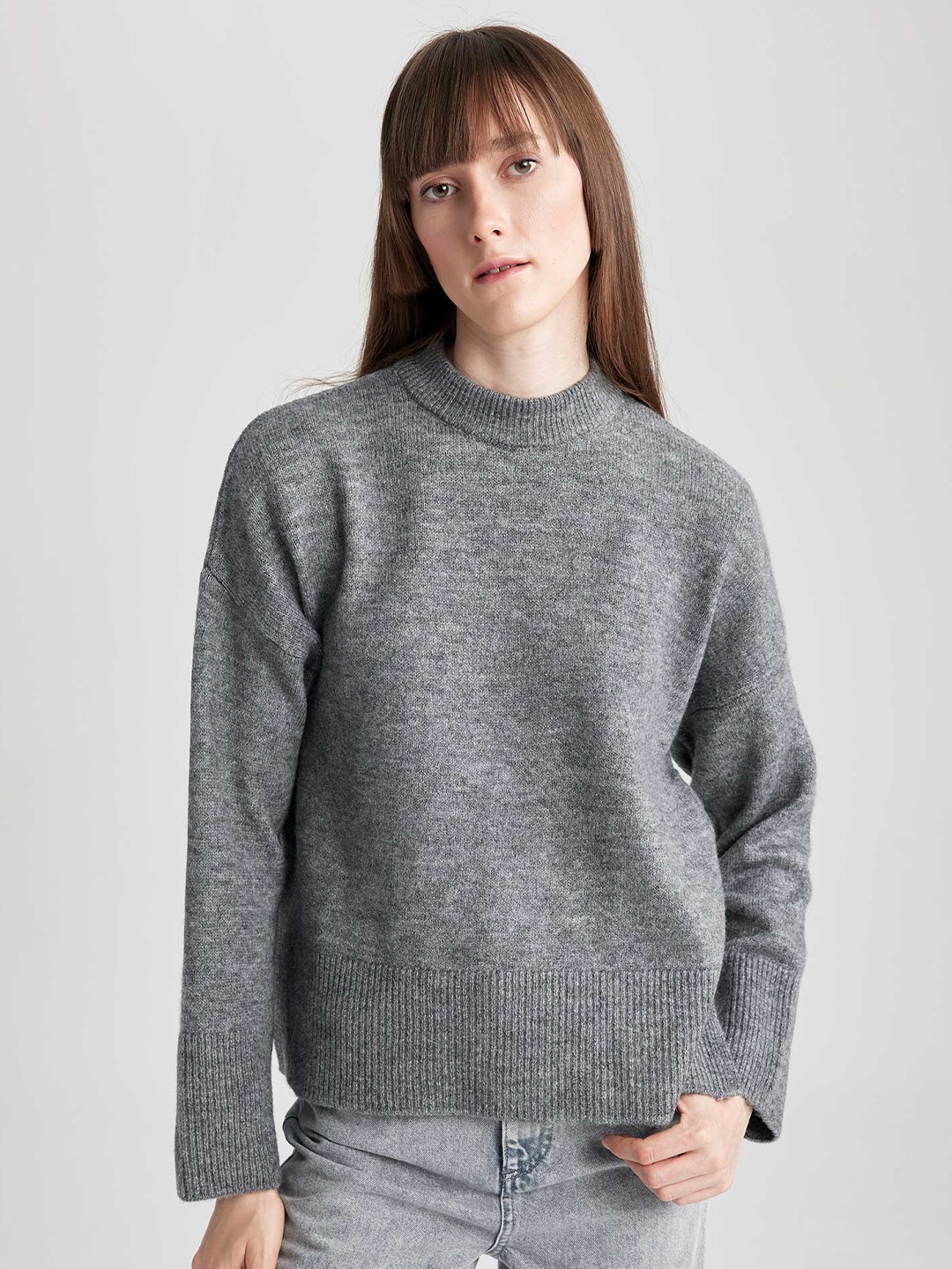 

DeFacto Round Neck Pullover, Grey
