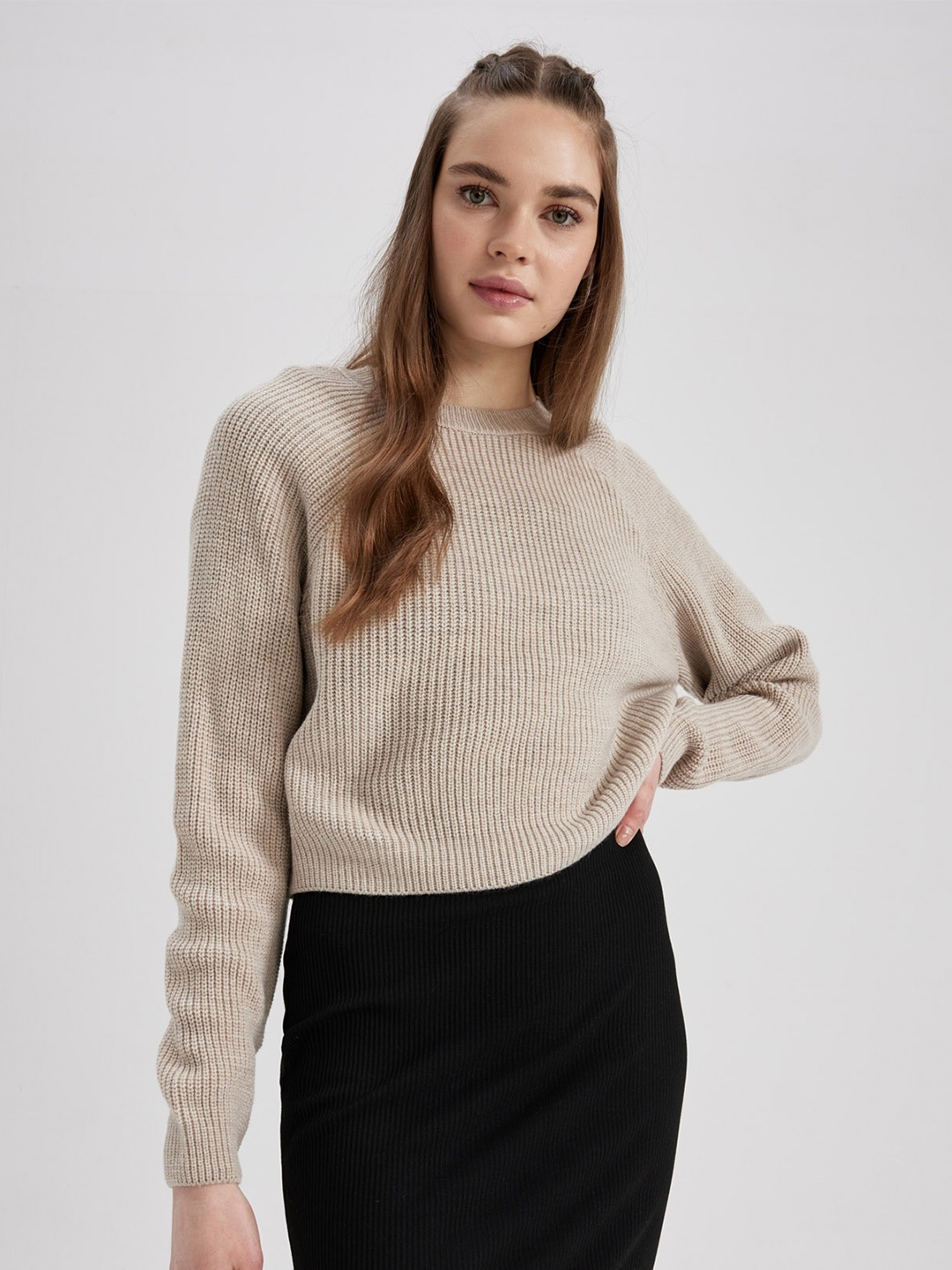 

DeFacto Ribbed Round Neck Acrylic Pullover Sweater, Beige