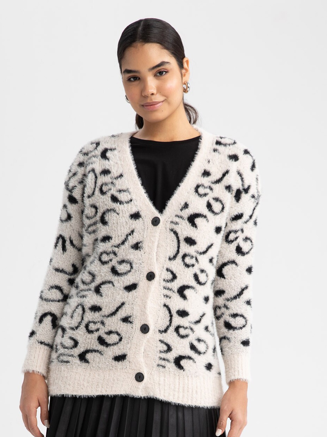 

DeFacto Printed V-Neck Cardigan, White