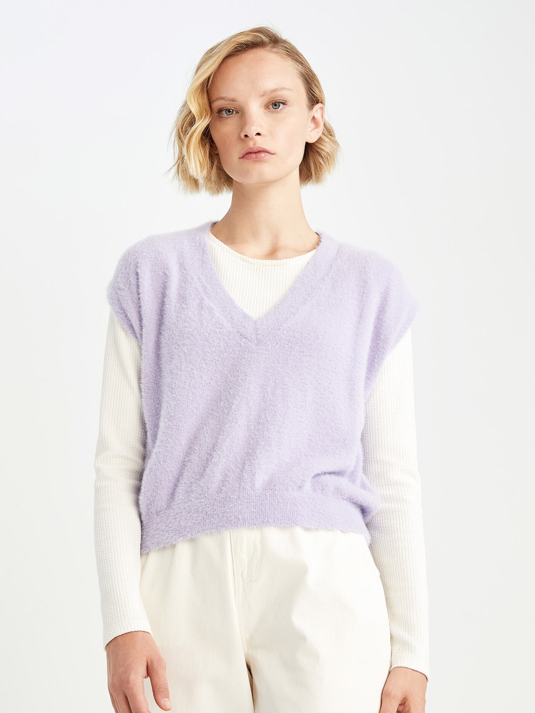 

DeFacto Boucle V-Neck Sweater Vest, Lavender