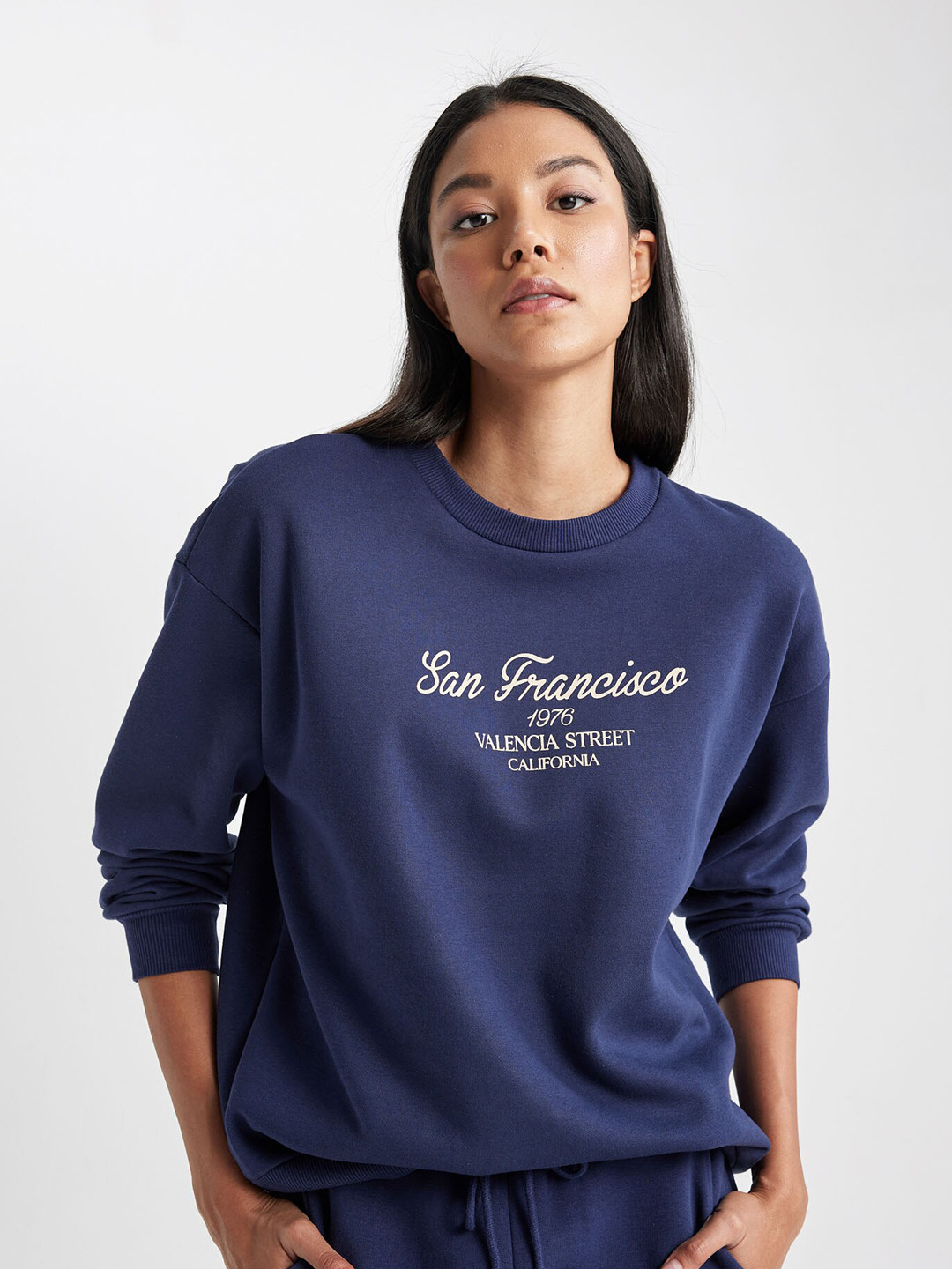

DeFacto Typography Printed Round Neck Long Sleeve Sweatshirt, Blue