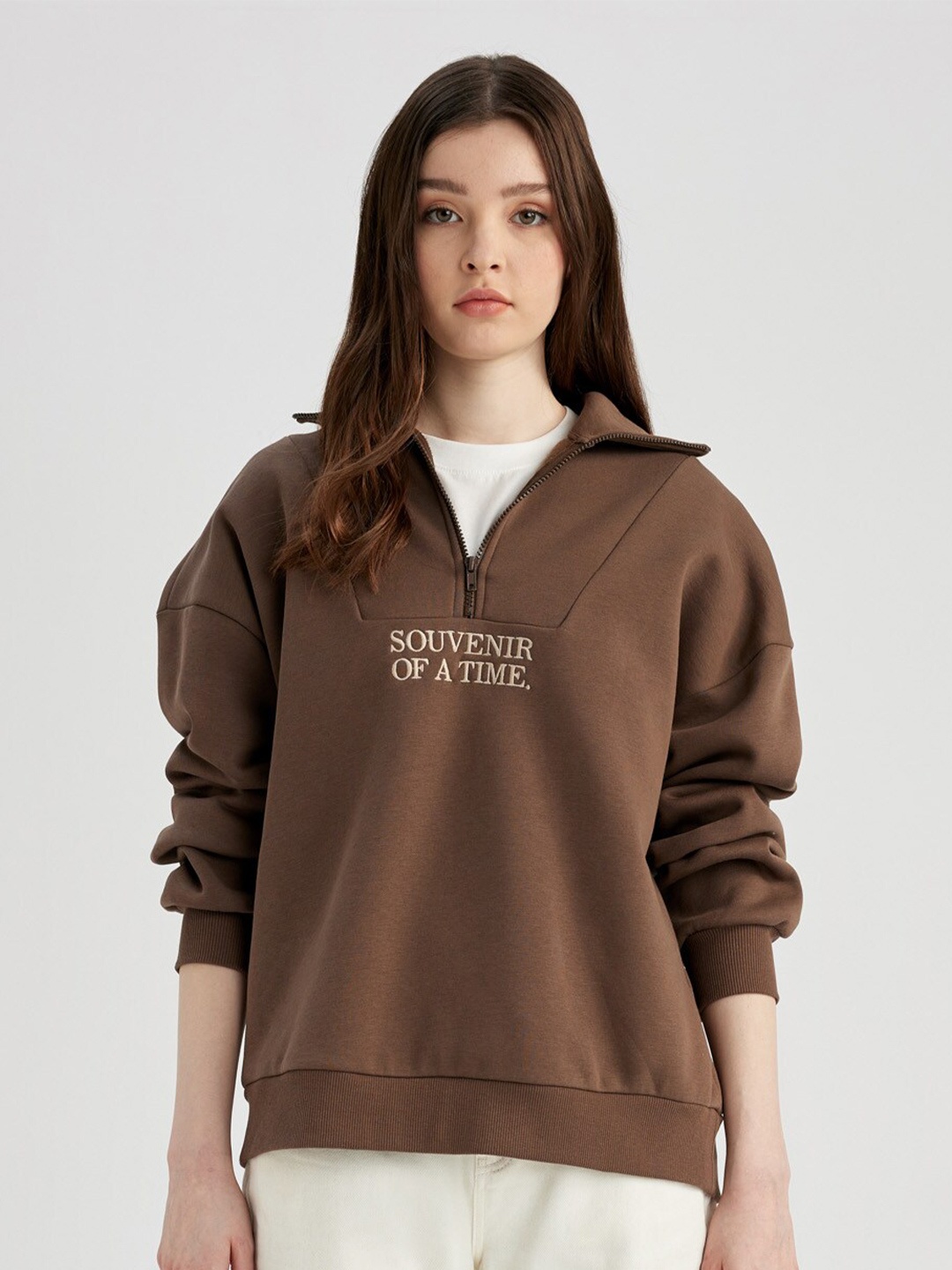 

DeFacto Typography Pullover, Brown