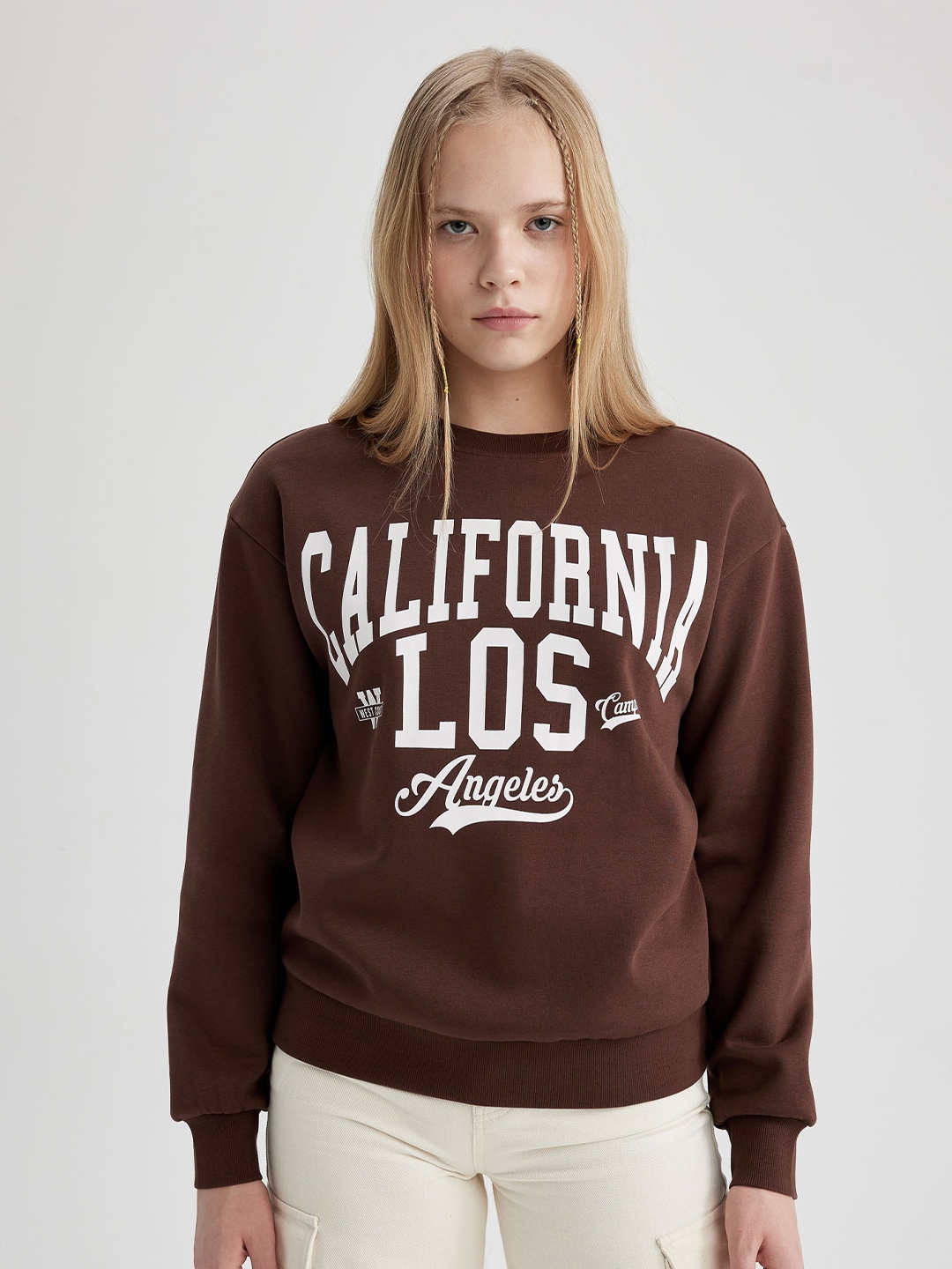 

DeFacto Typography Printed Round Neck Pullover Sweatshirt, Brown