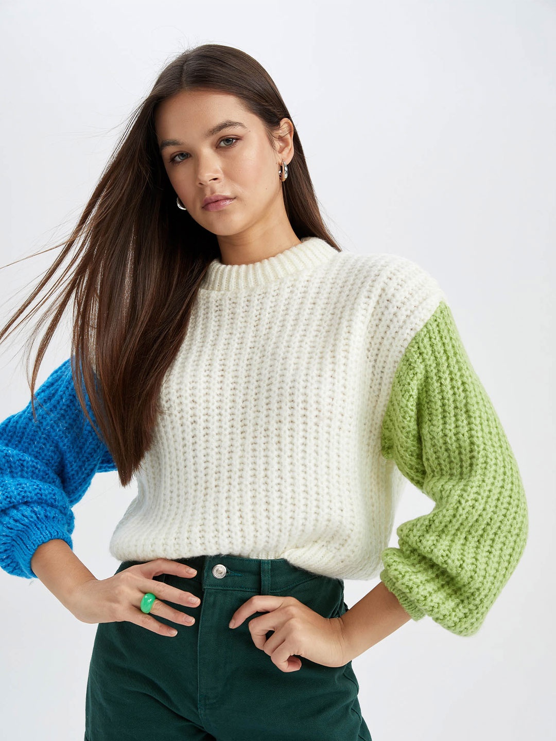 

DeFacto Ribbed Drop Shoulder Pullover, White