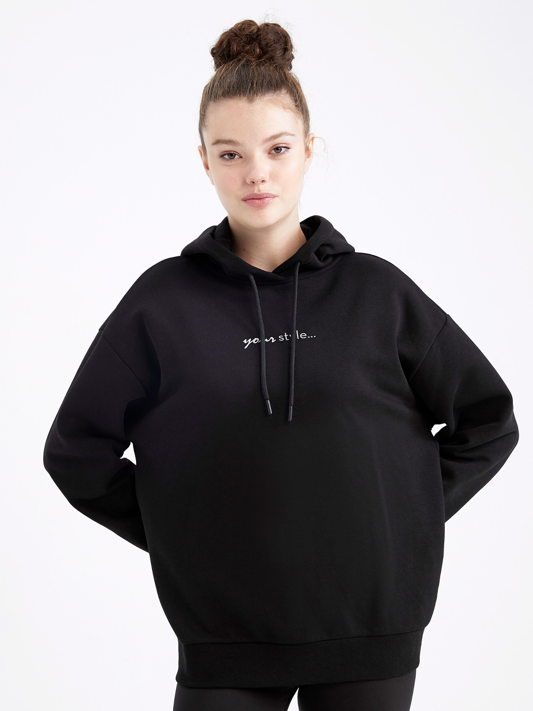 

DeFacto Hooded Pullover Sweatshirt, Black