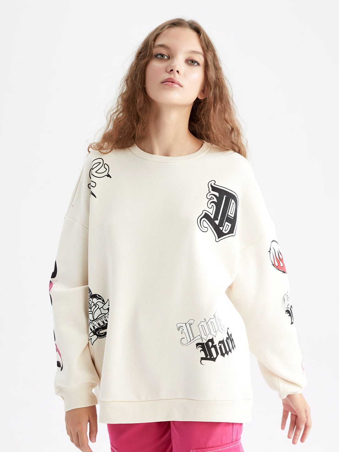 

DeFacto Typography Printed Drop-Shoulder Sleeves Sweatshirt, Off white