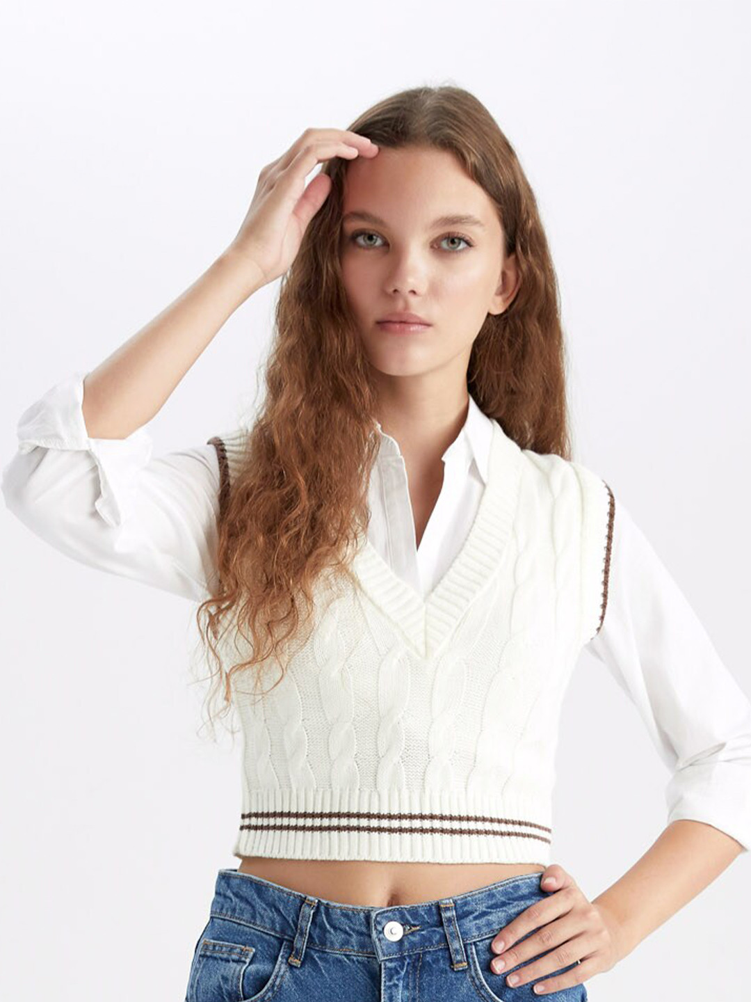 

DeFacto Self Design Cable Knit Crop Acrylic Pullover Sweaters, White