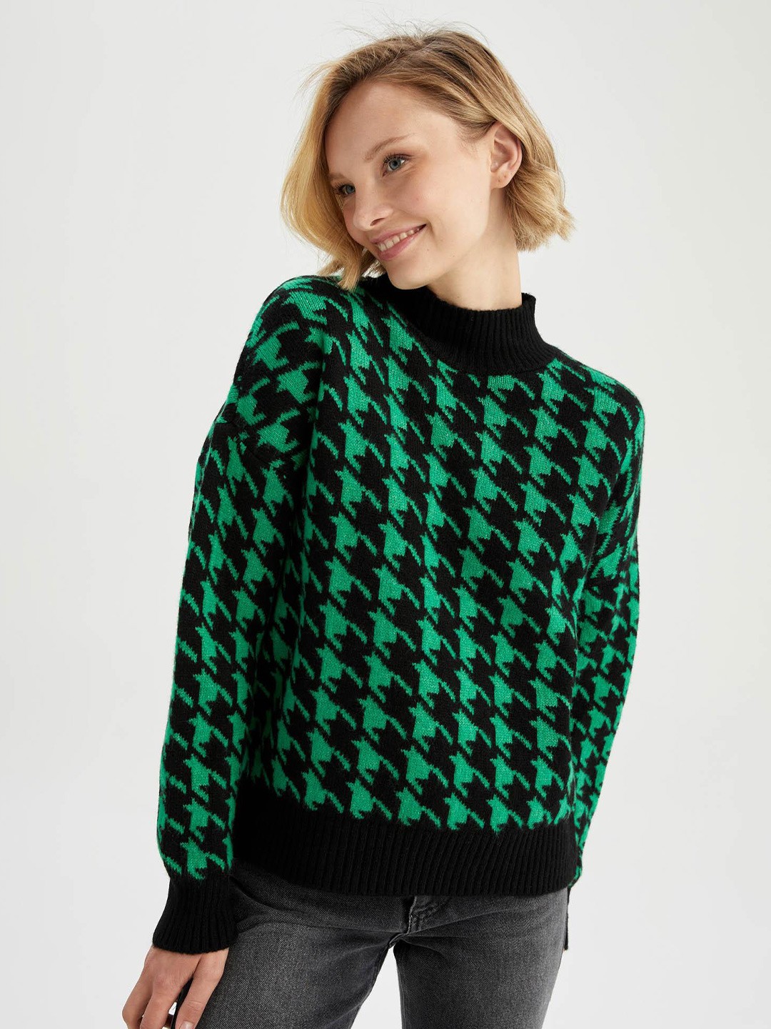 

DeFacto Printed High Neck Pullover, Green