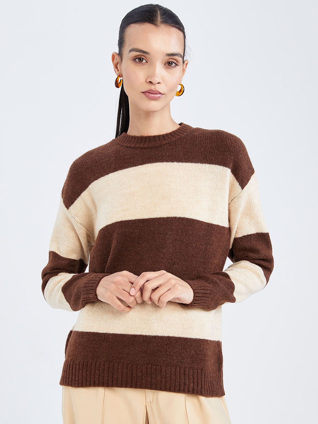 

DeFacto Women Cream-Coloured & Coffee Brown Colourblocked Pullover
