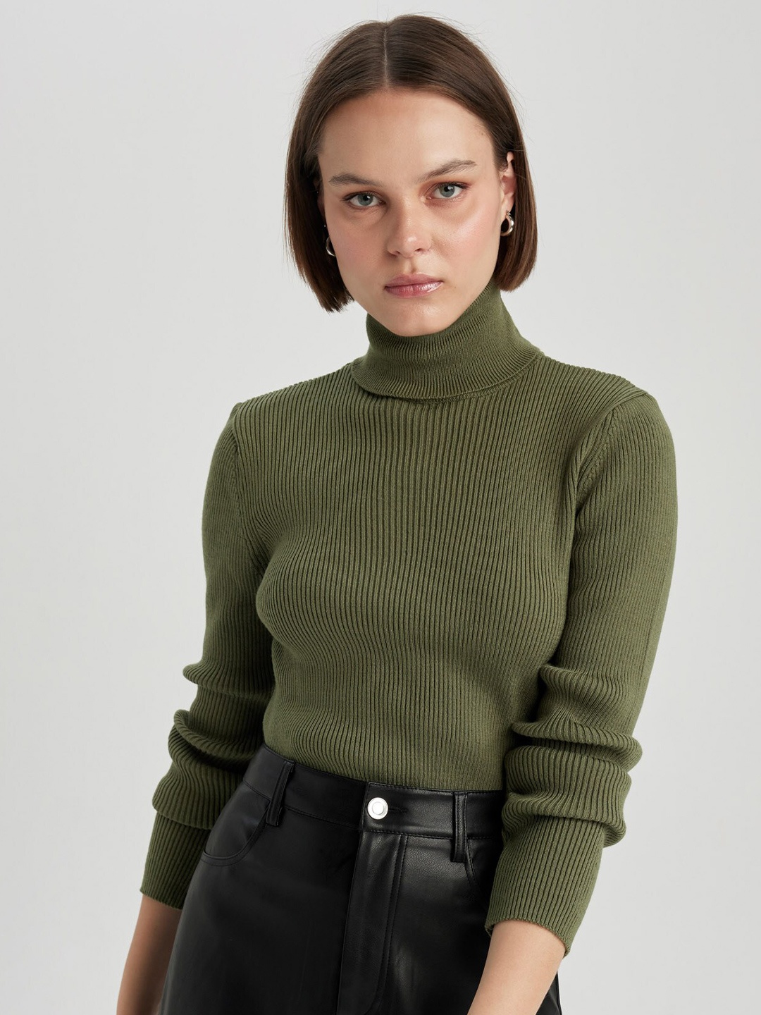 

DeFacto Self Design Cable Knit Pullover, Olive
