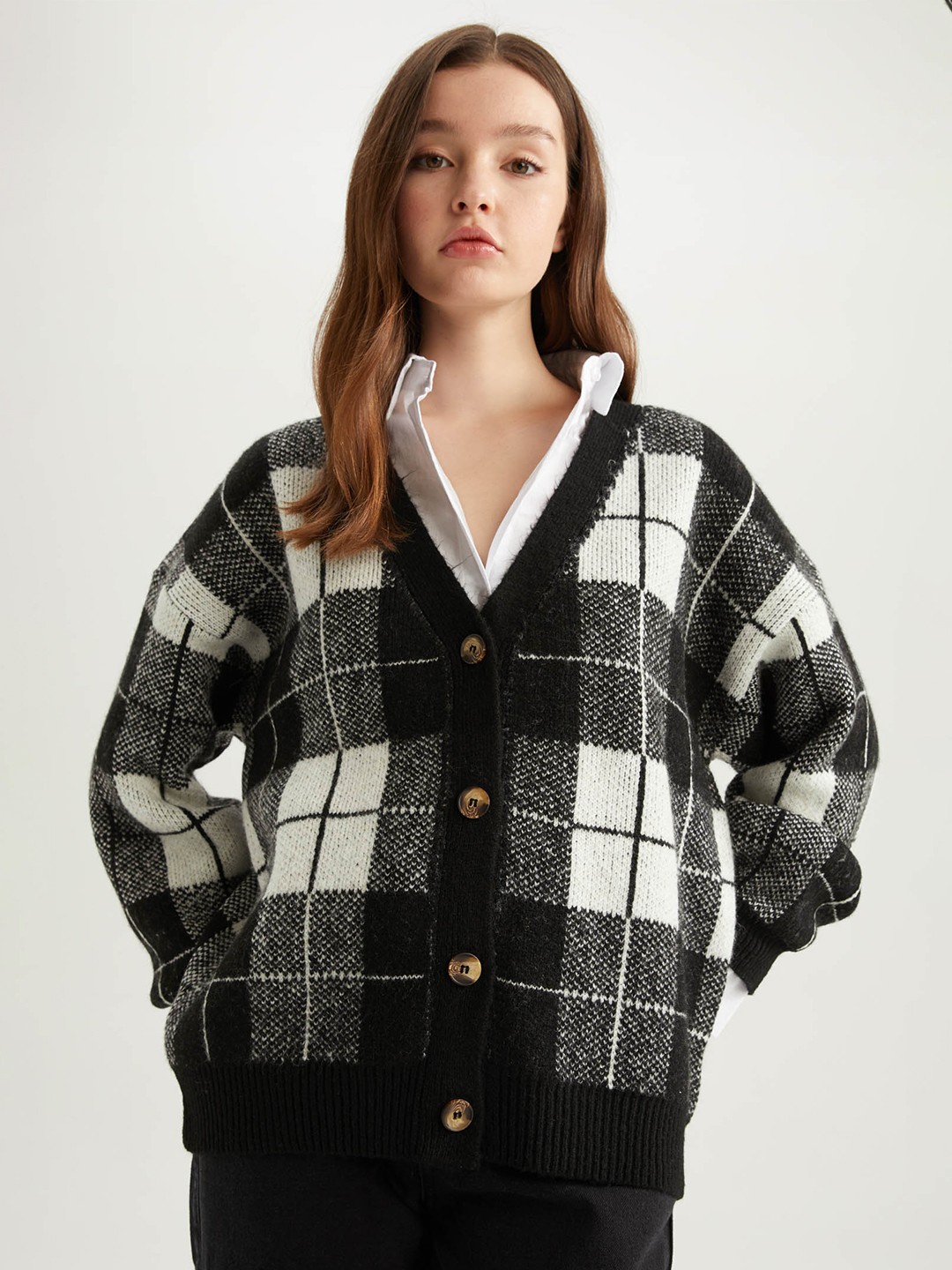 

DeFacto Checked Crop Cardigan, Grey